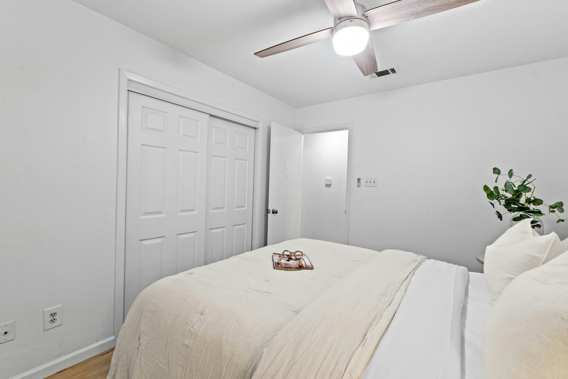 Bright & Chic Corner Lot Home in Coppertree Condos
