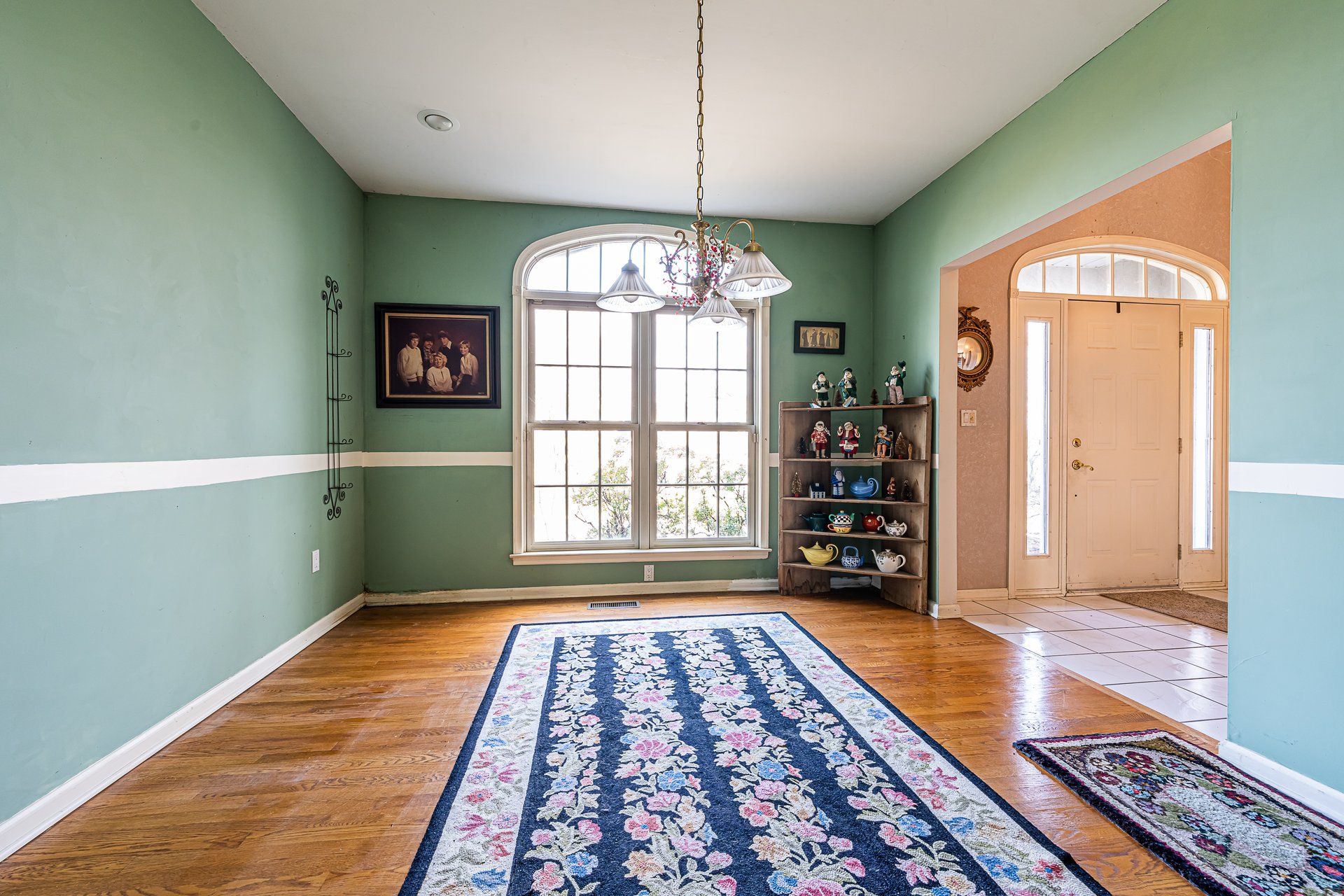 5220 Rosewood Drive