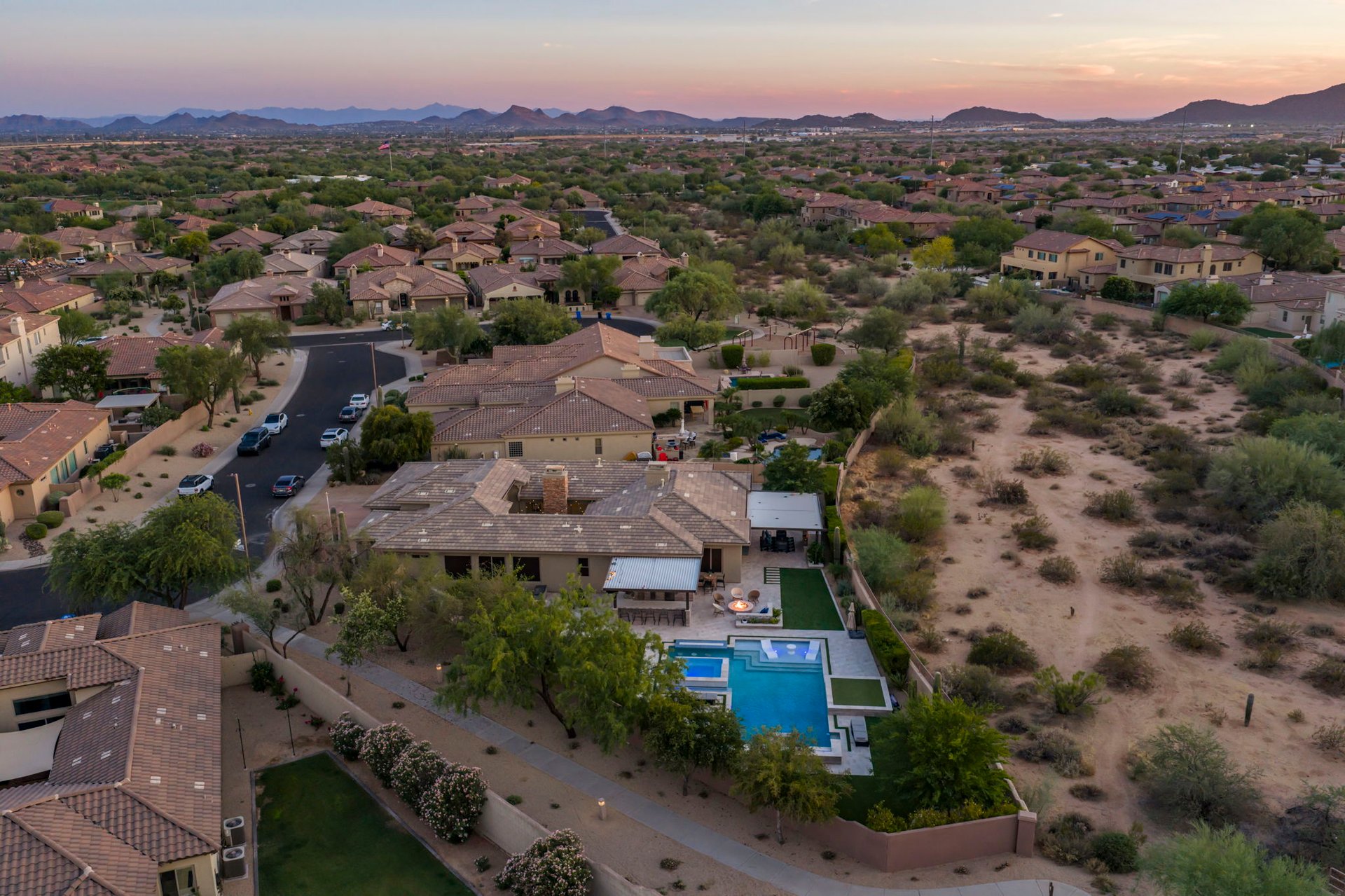 22936 N 39th Place
