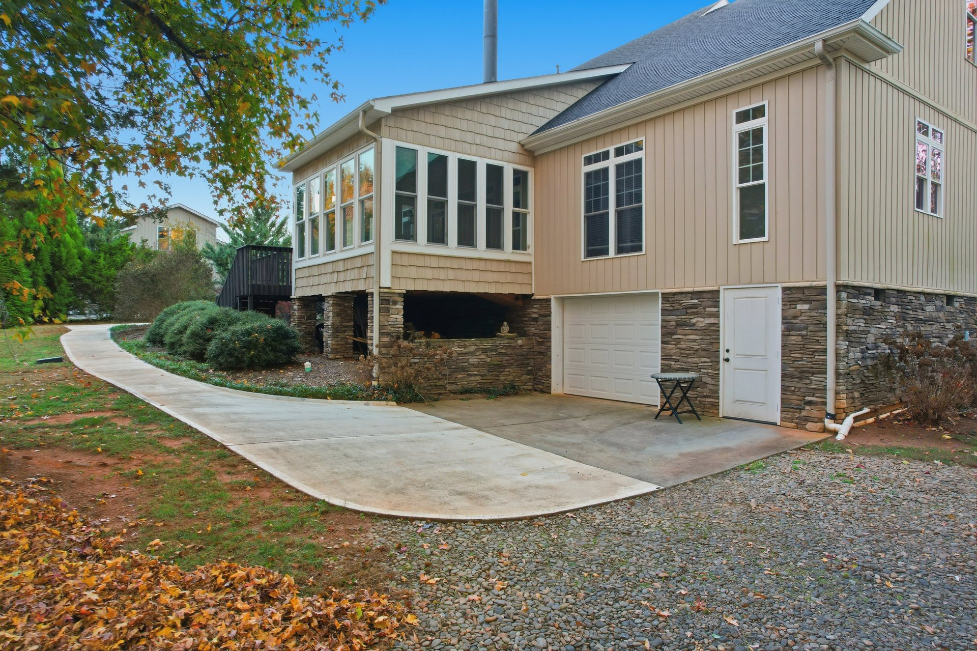 60 Montague Circle