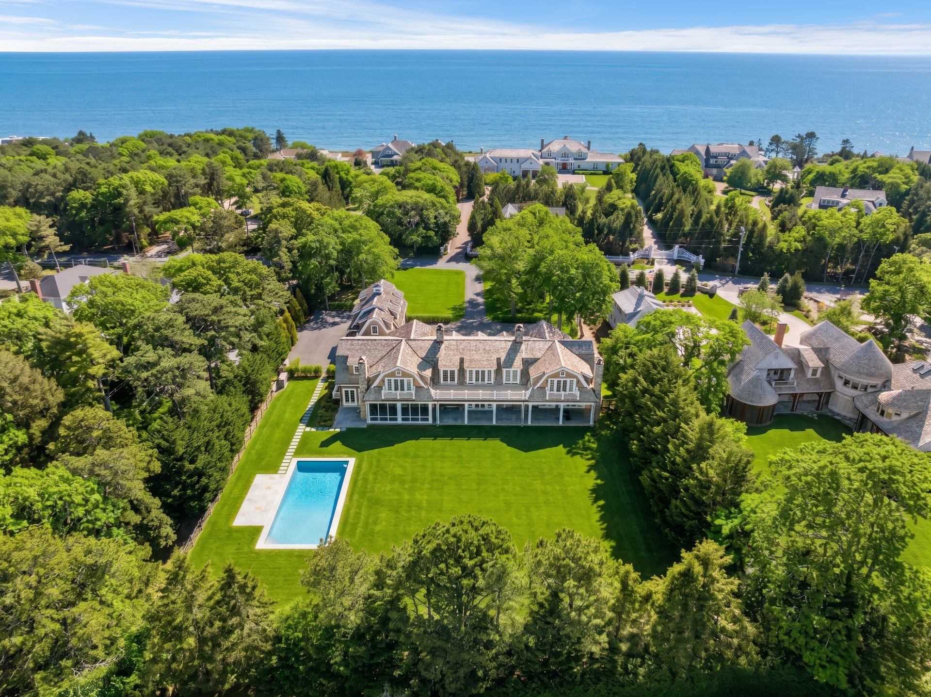 Stunning Residential Estate in Osterville 