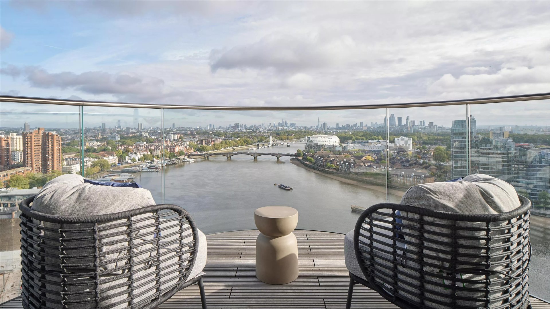 Chelsea Waterfront, Lots Rd, United Kingdom