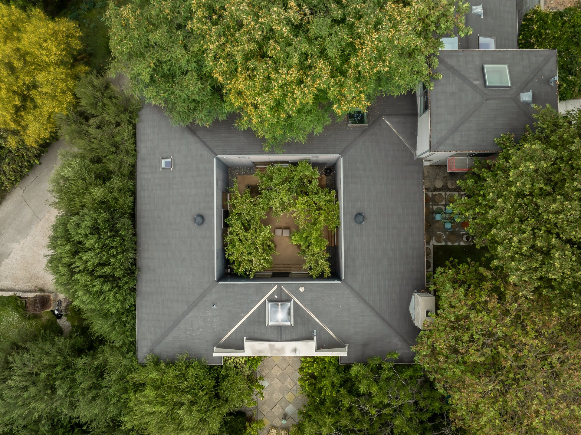 4027 Paige St, Montecito Heights