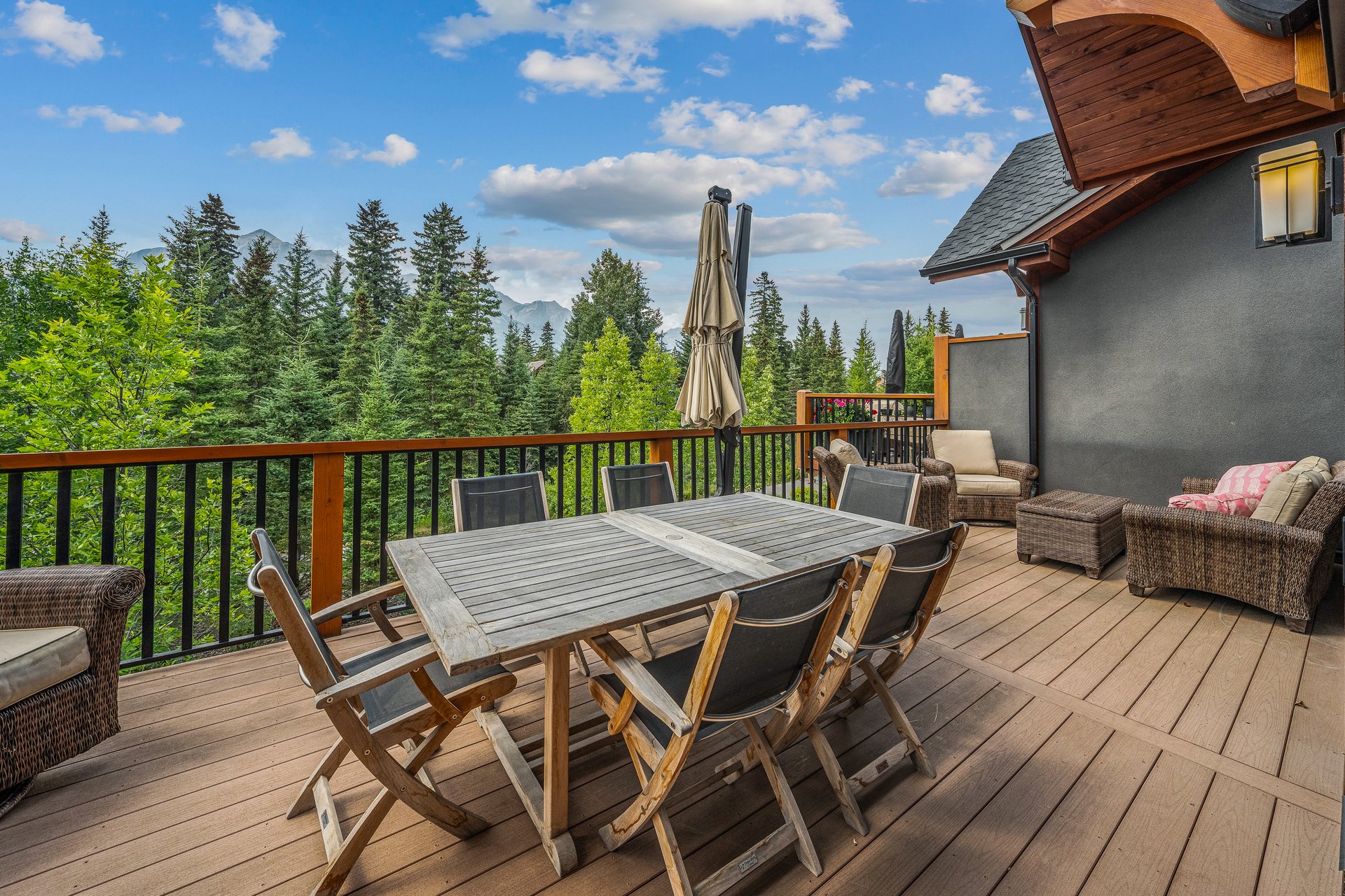 19 Creekside Mews