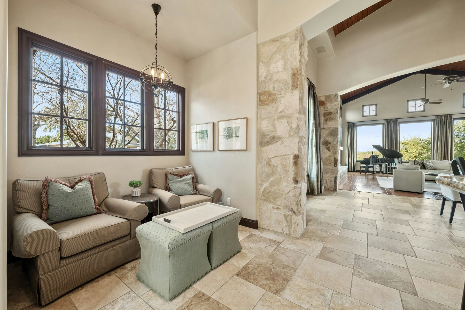 10213 Amwell Cove