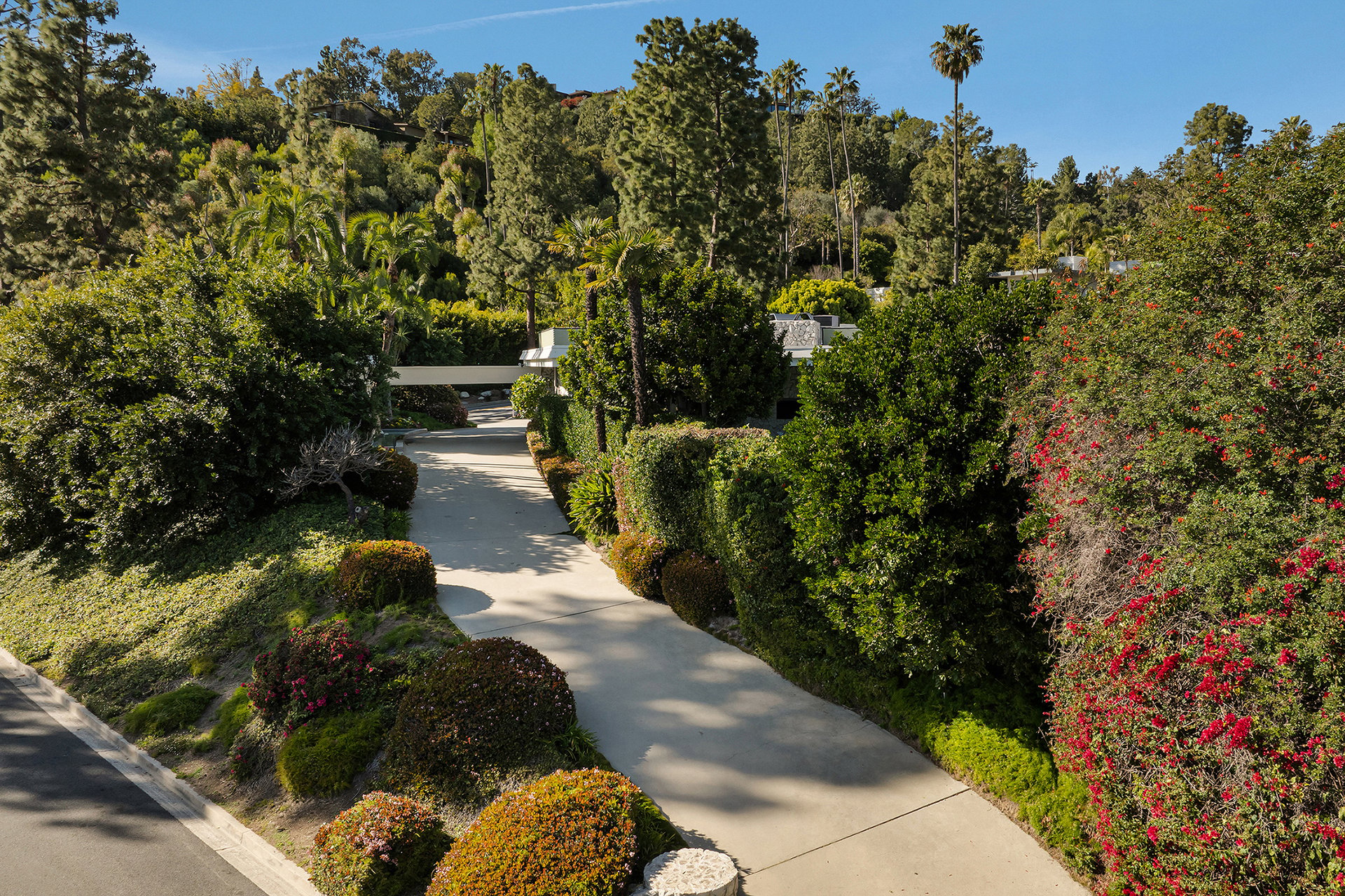 409 Drury Ln, Beverly Hills