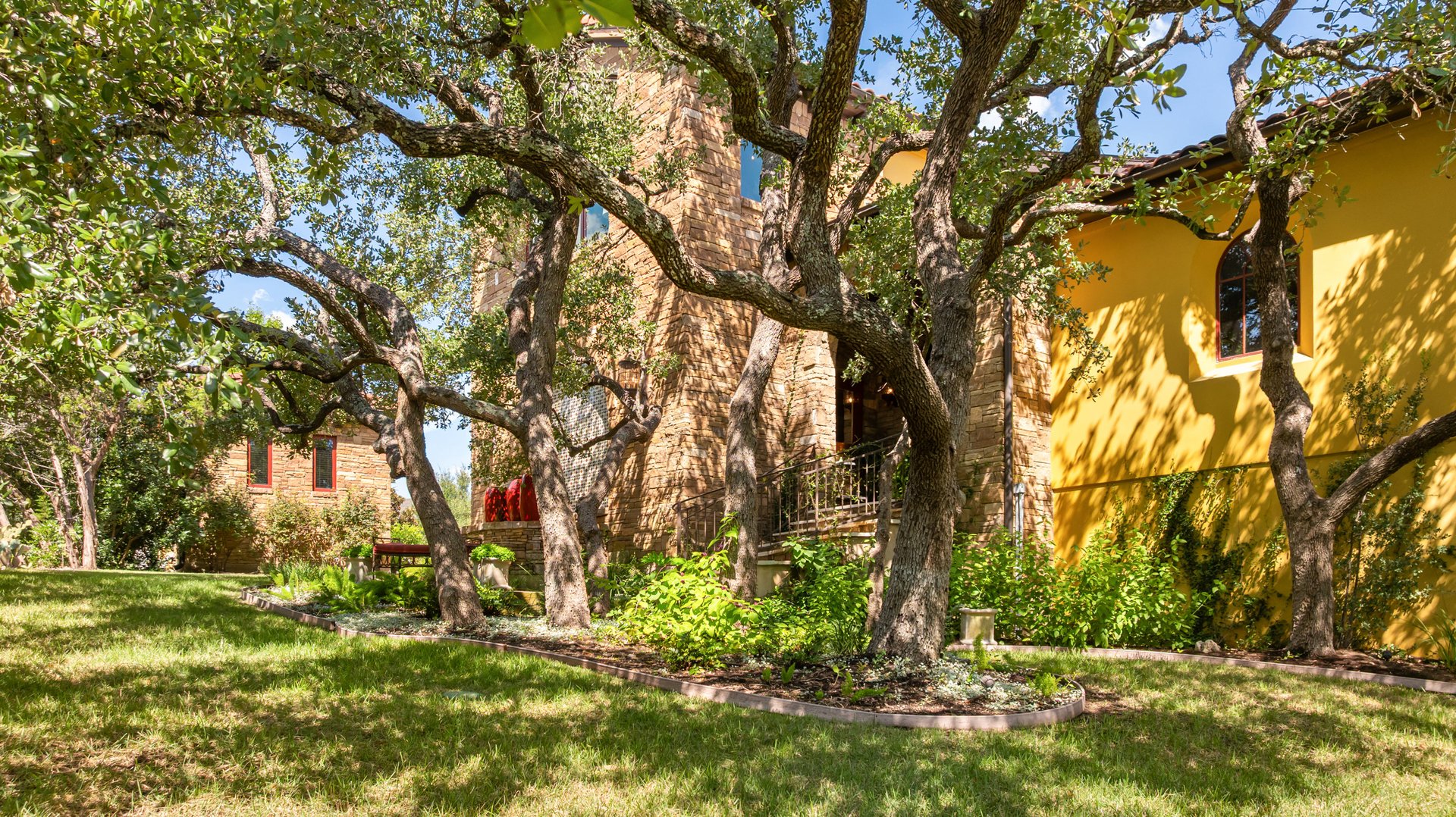 12802 Hacienda Ridge