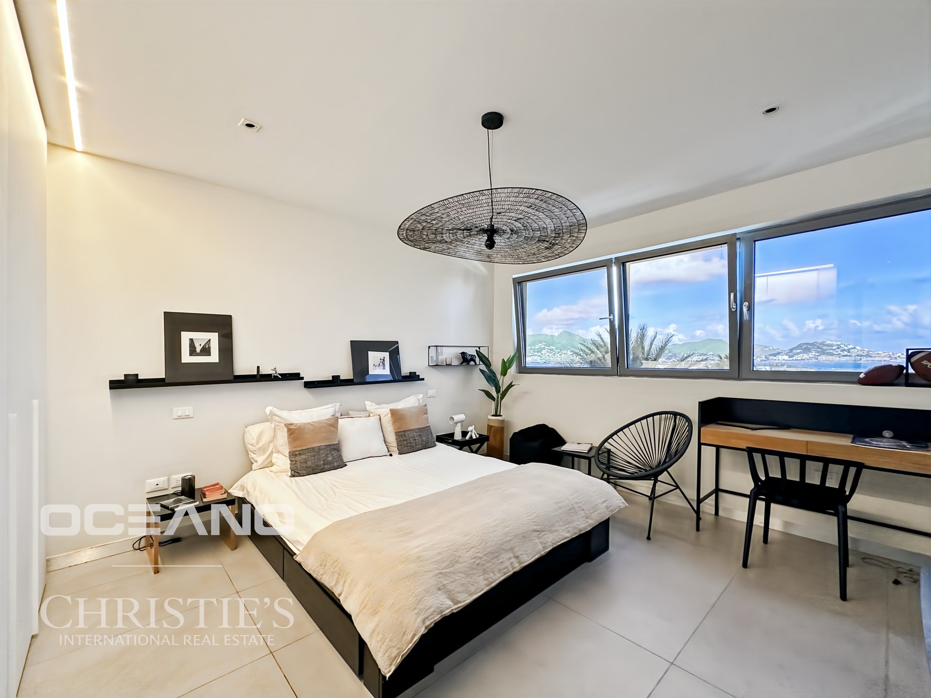 Huma Residence — 3-Bedroom Apartment in Maho