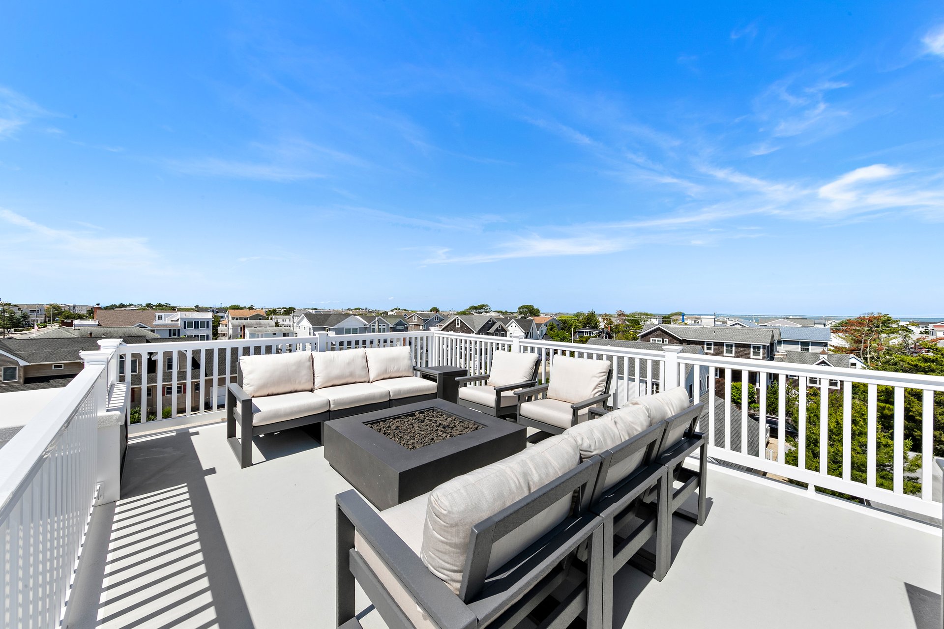 1110 S Beach Avenue, Beach Haven