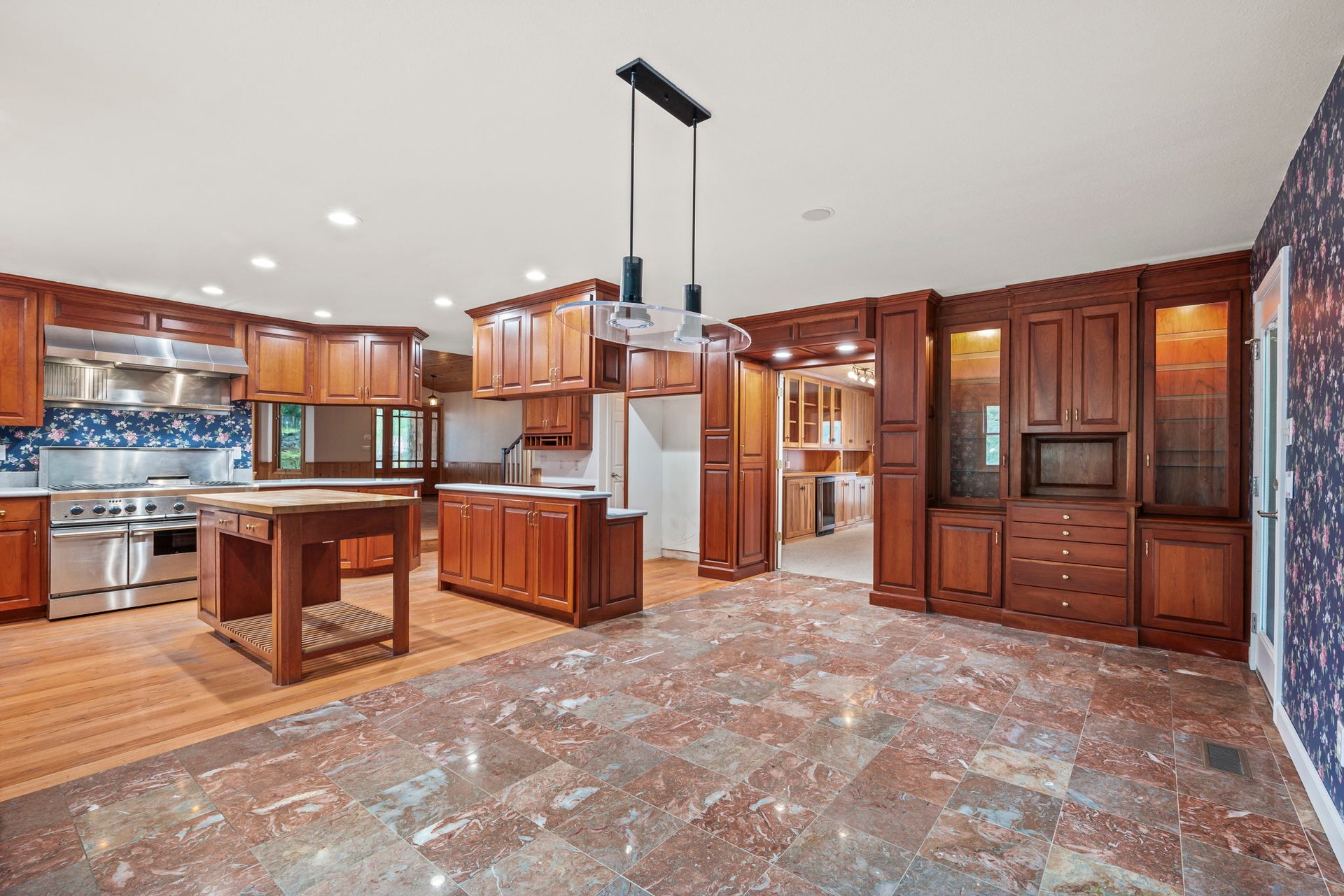 7481 Slug Gulch Rd