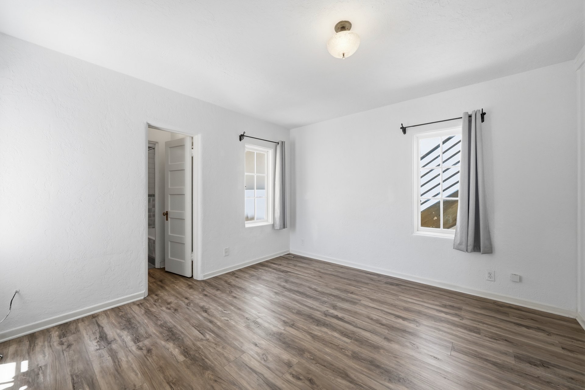 1602 The Strand (Entire Property)