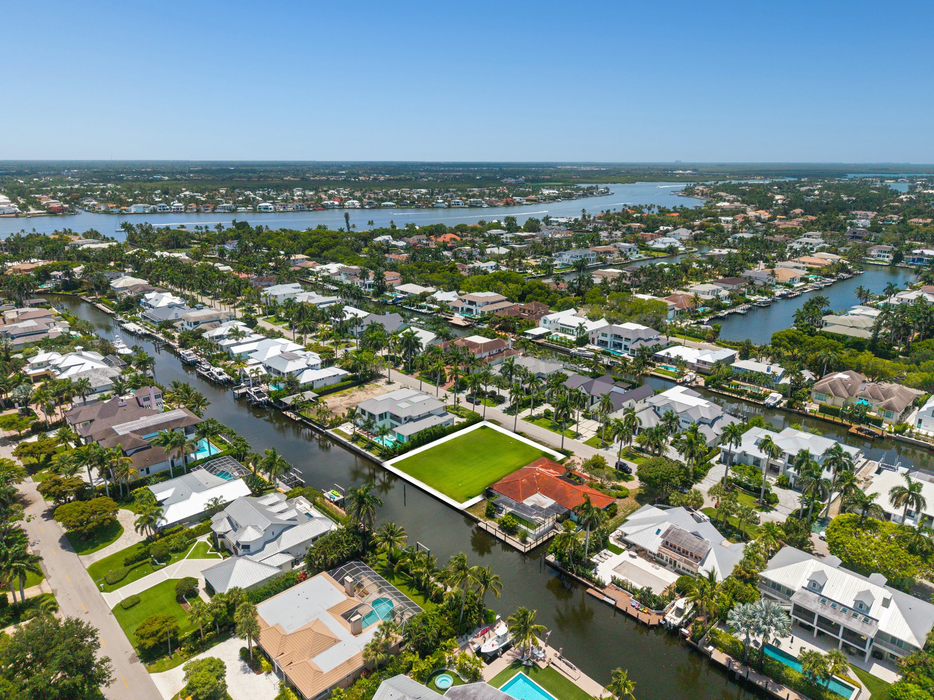 AQUALANE SHORES