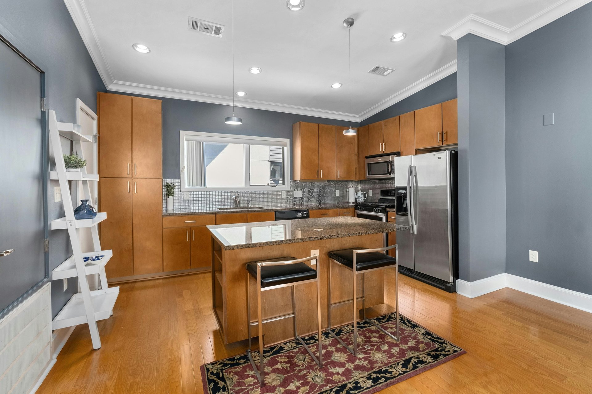 1702 S Lamar Blvd #28