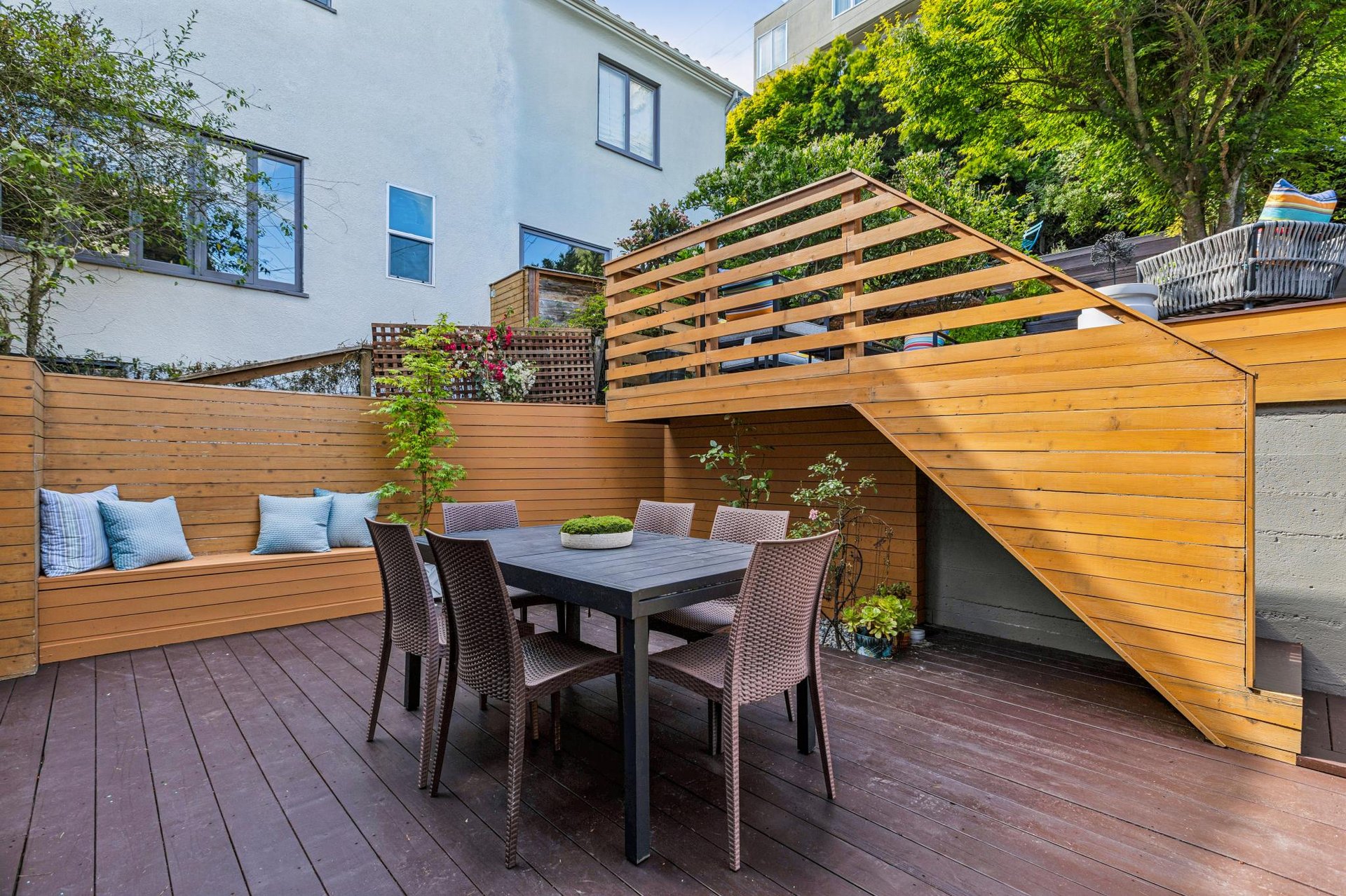 34 Dorantes Avenue