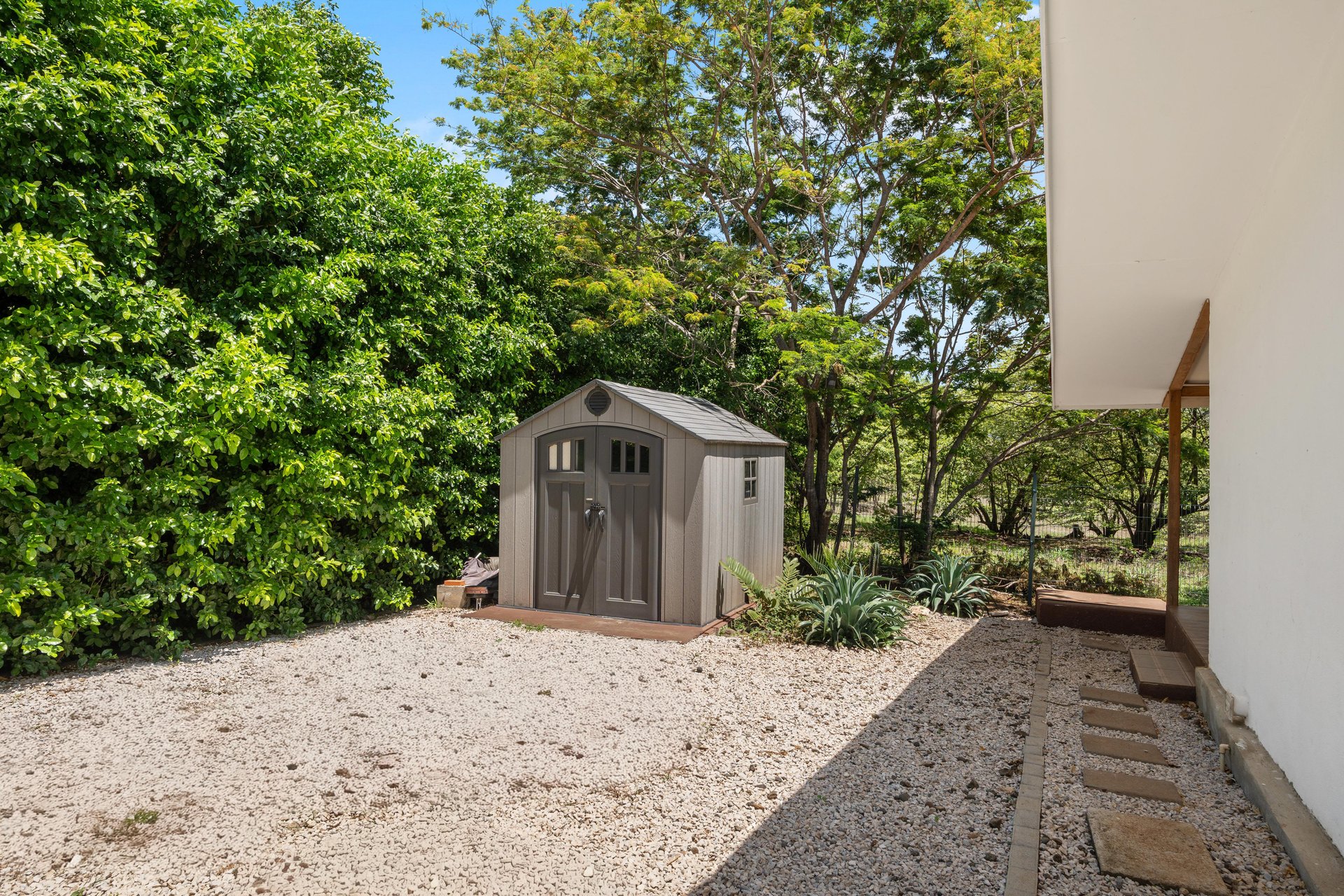 Multi-Home Property | Versatile Estate Near Playa Avellanas