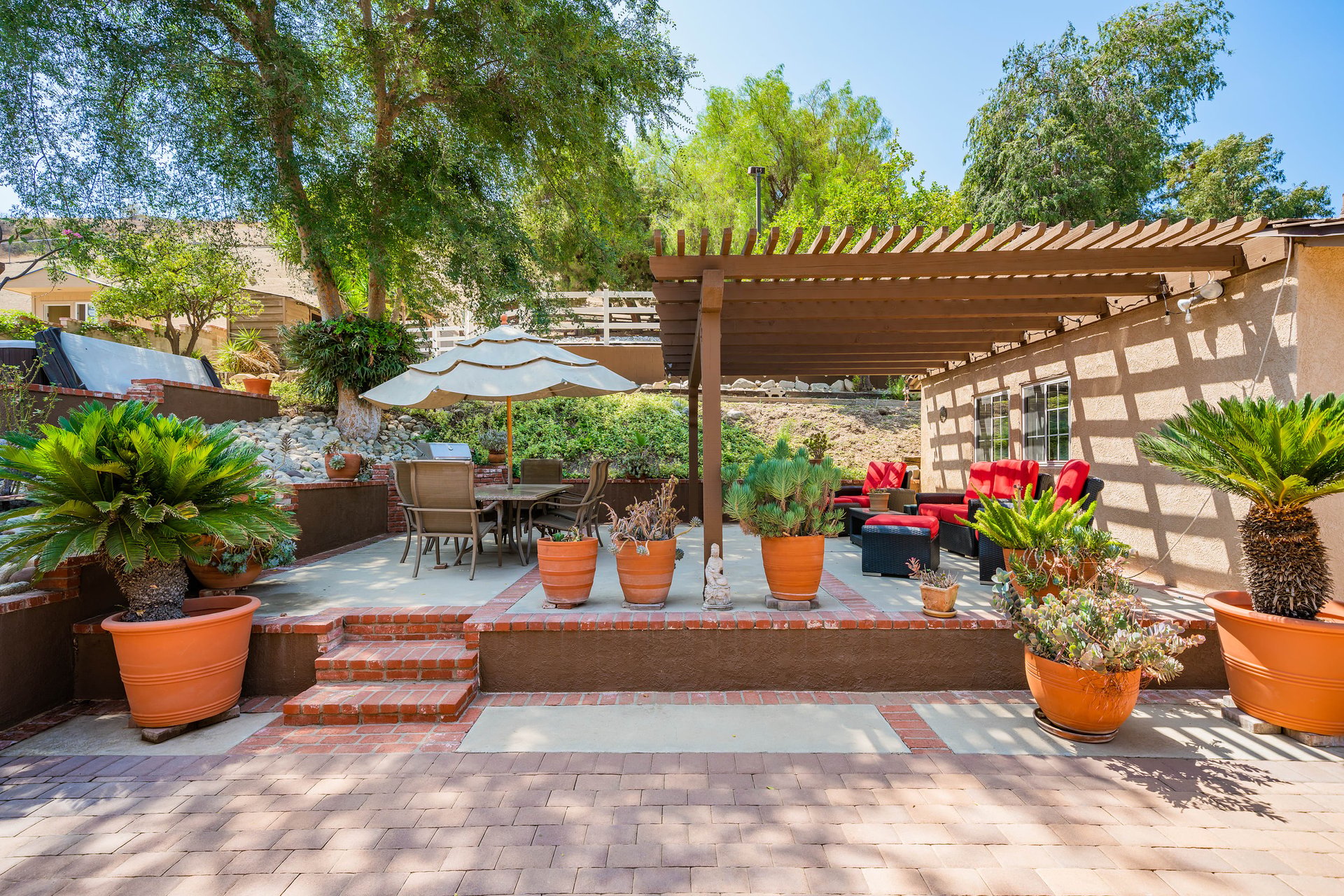 A Lil Bit O' Country in Shadow Hills * SOLD at full price