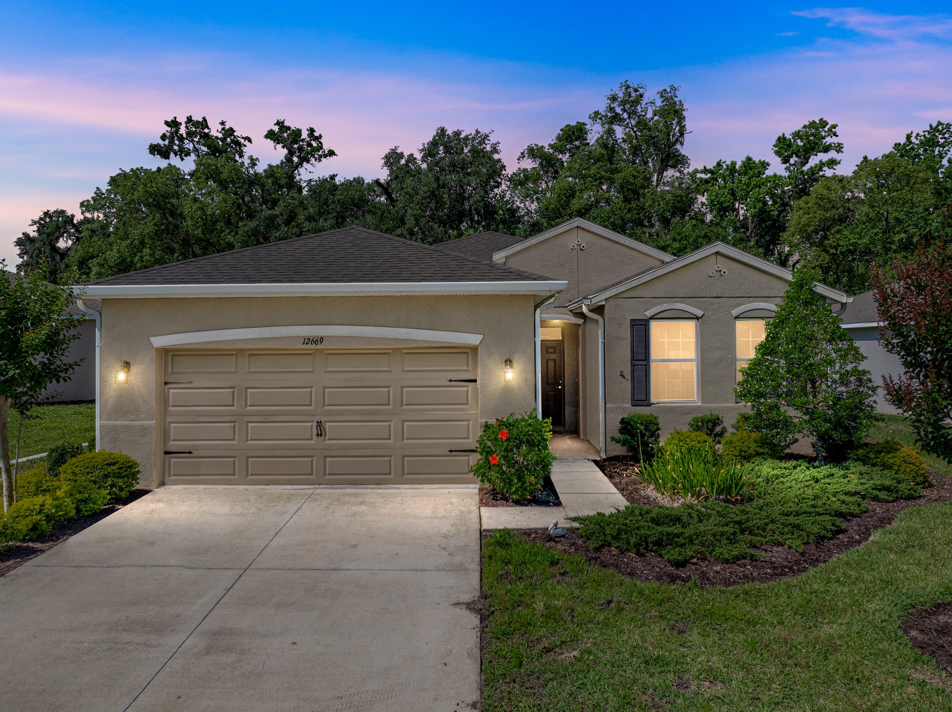 12669 EASTPOINTE DR