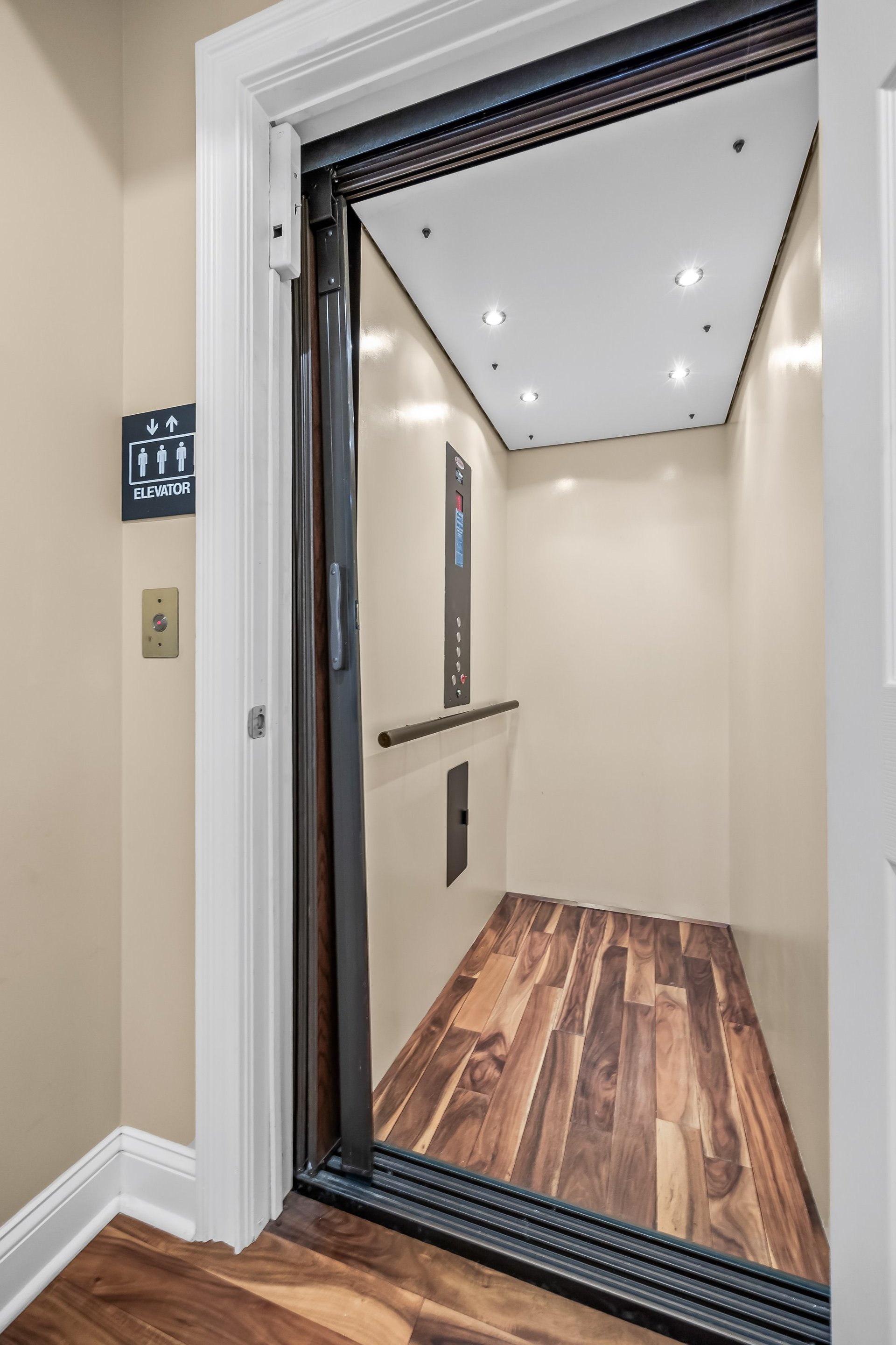 2A Laurel Dr
