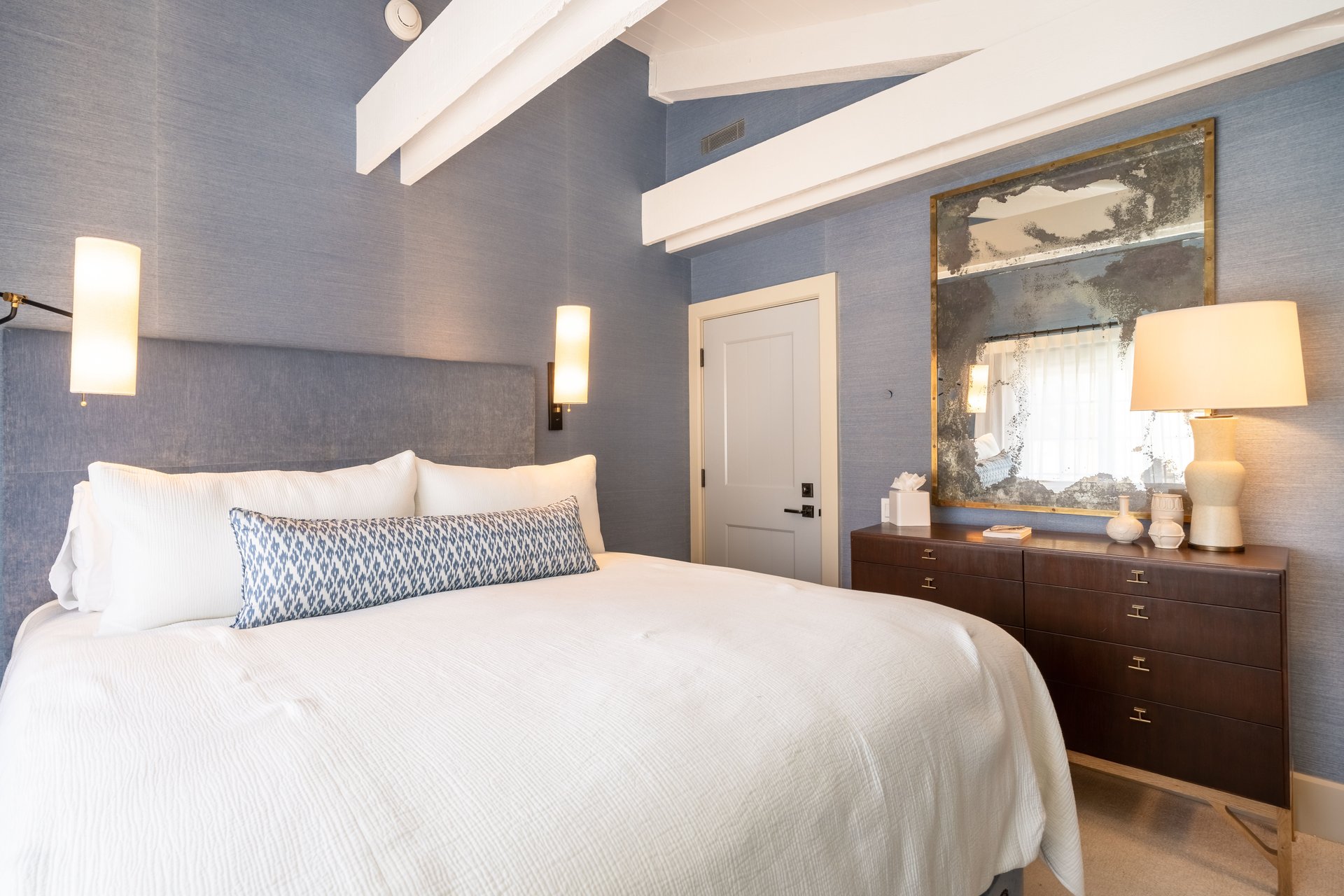 The Lodge at Vail Condominiums #332