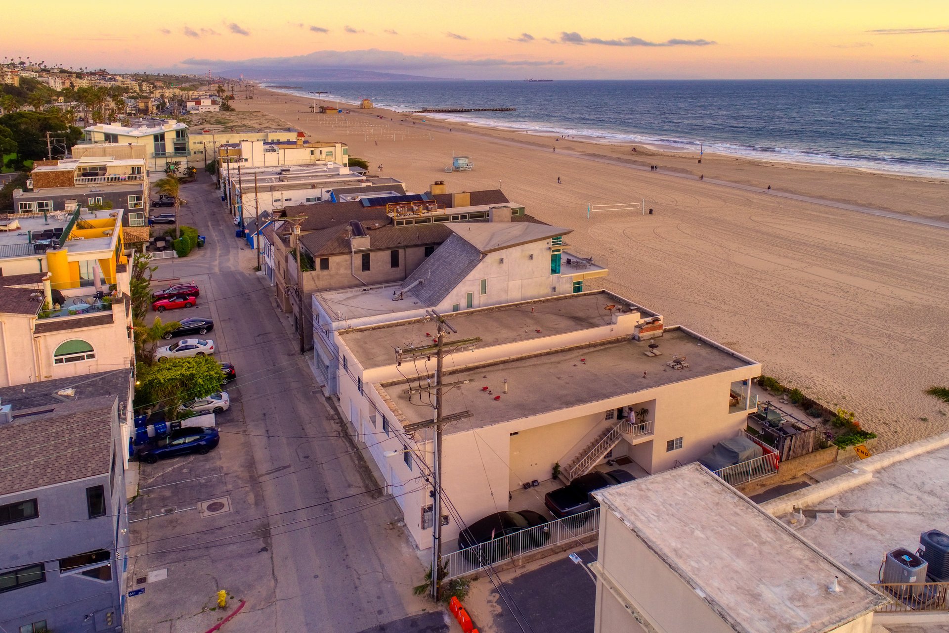 6401-6405 Ocean Front Walk