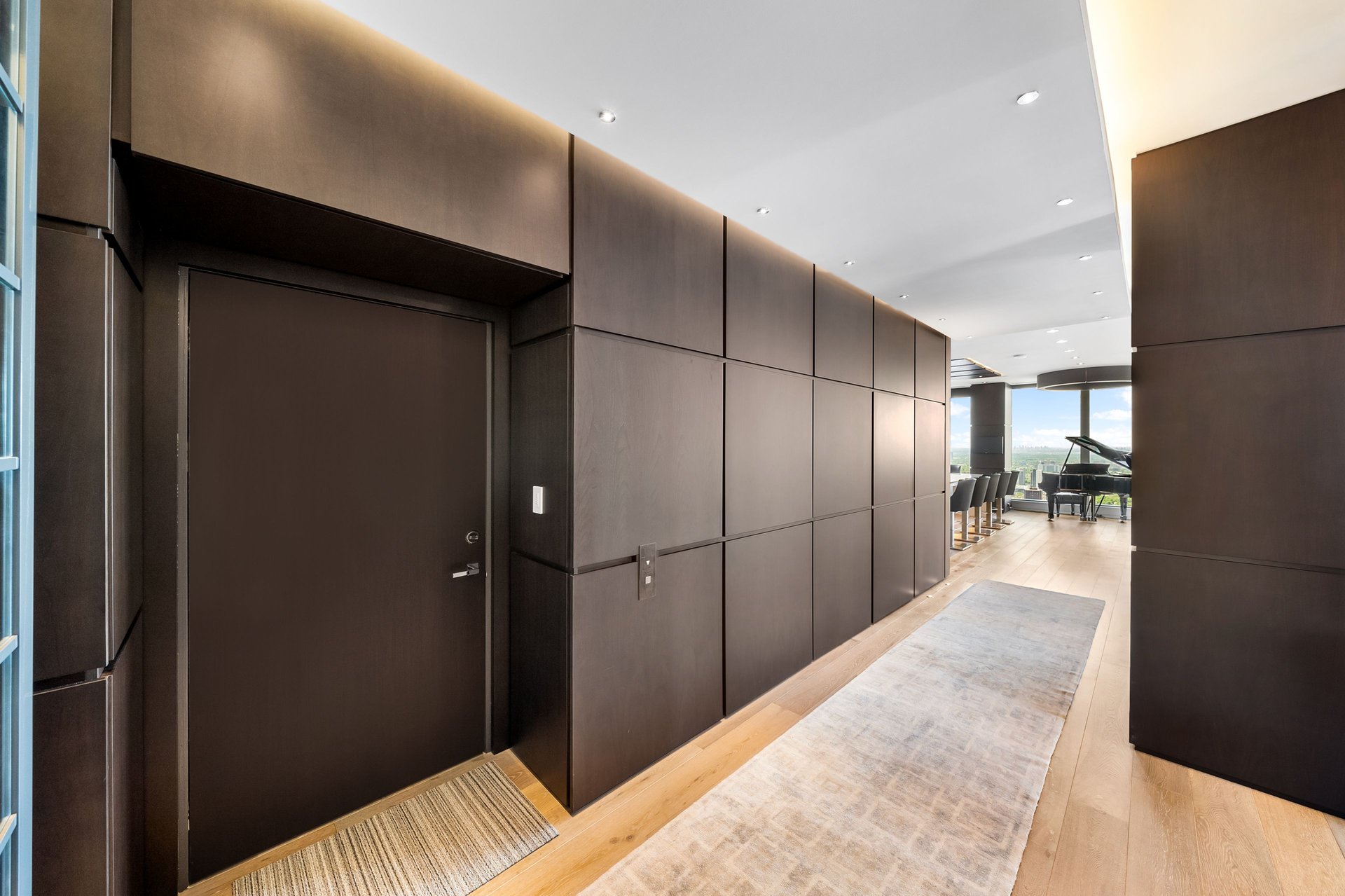 Four Seasons Residence