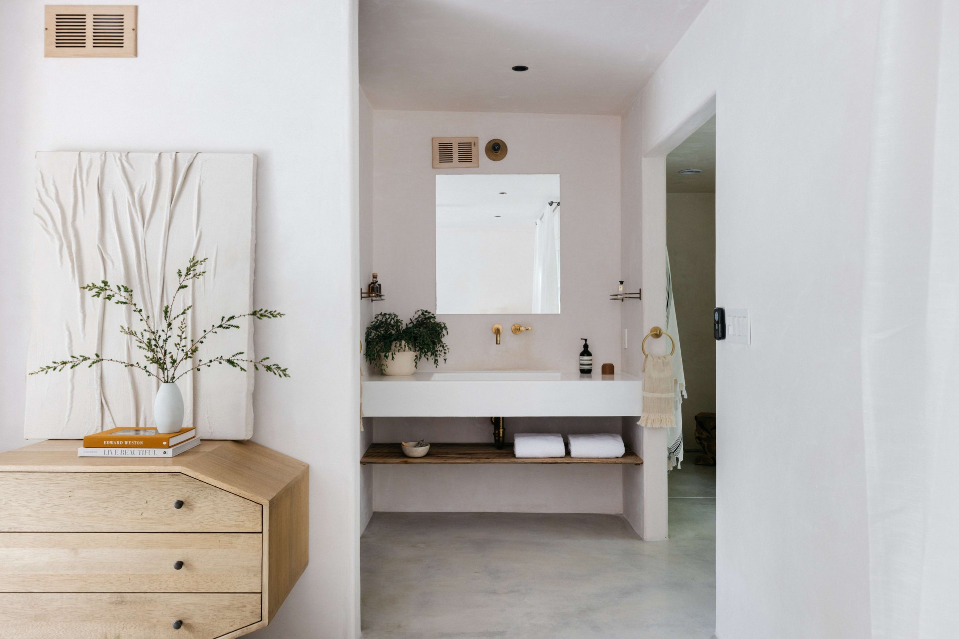 A Magically Transportive Home in Los Feliz