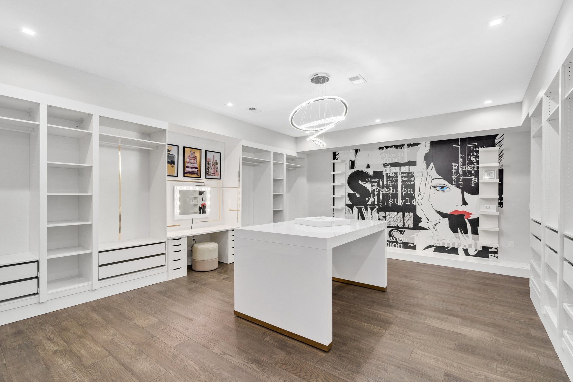 9100 Mill Pond Valley Dr