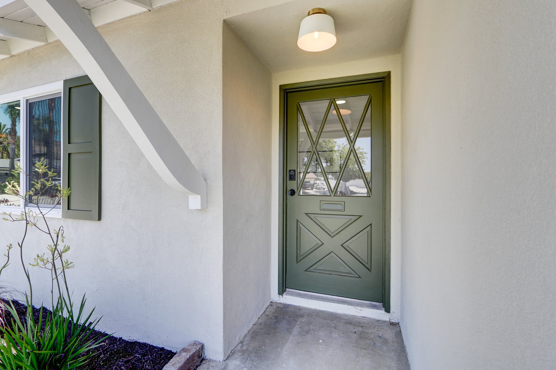 476 Jeanne Ct