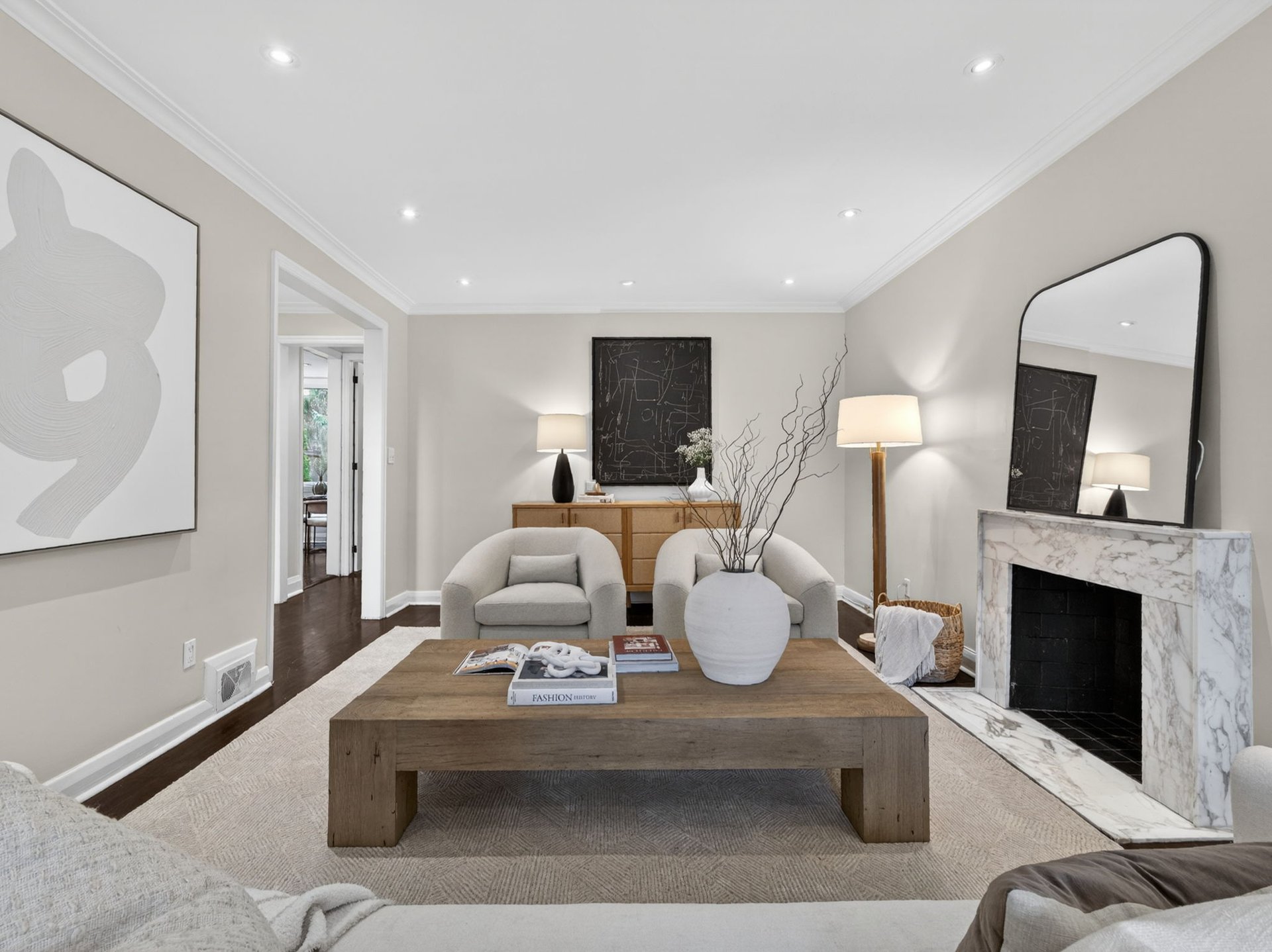  SOLD: Prestigious Forest Hill 