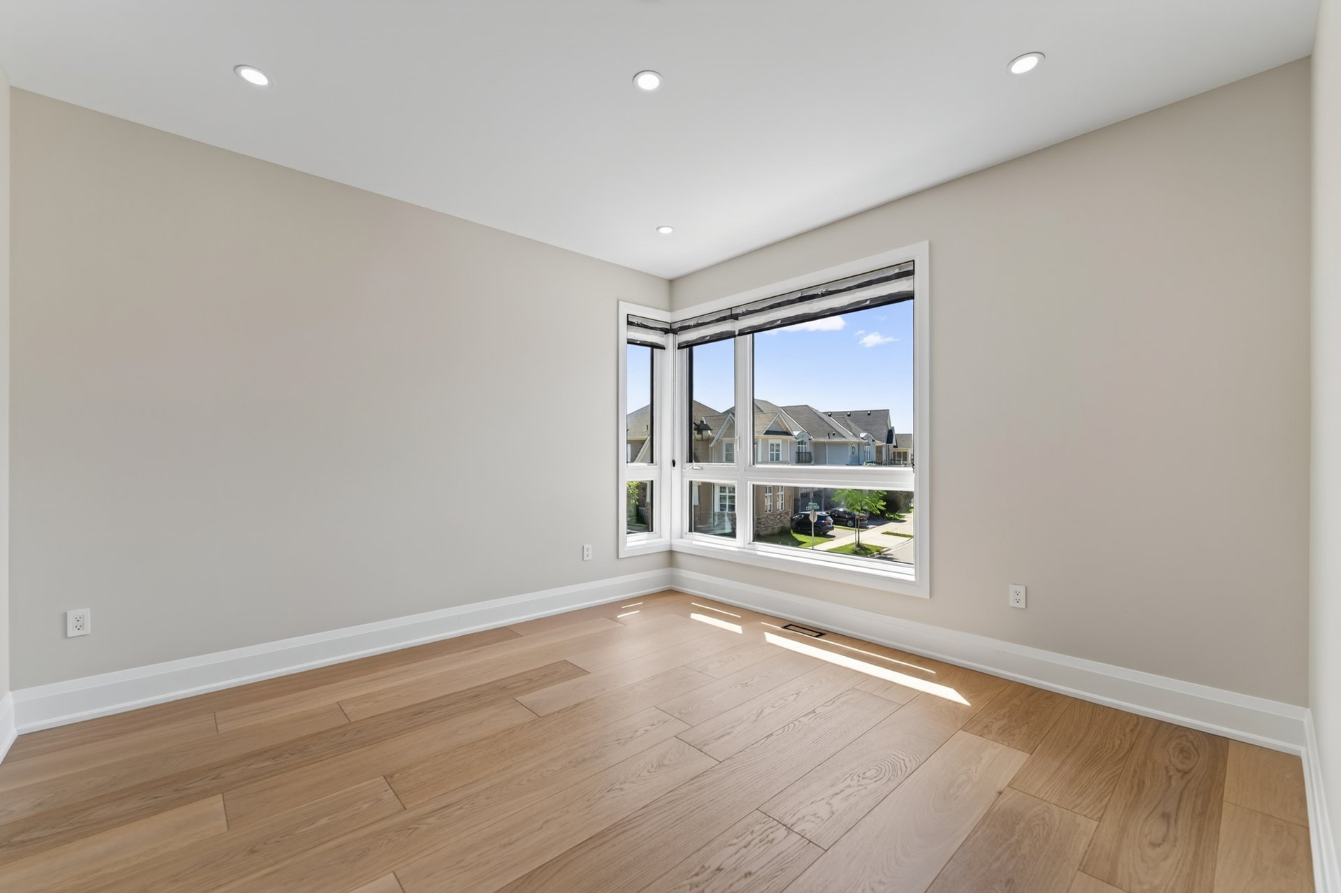 197 Polly Drive, Oakville