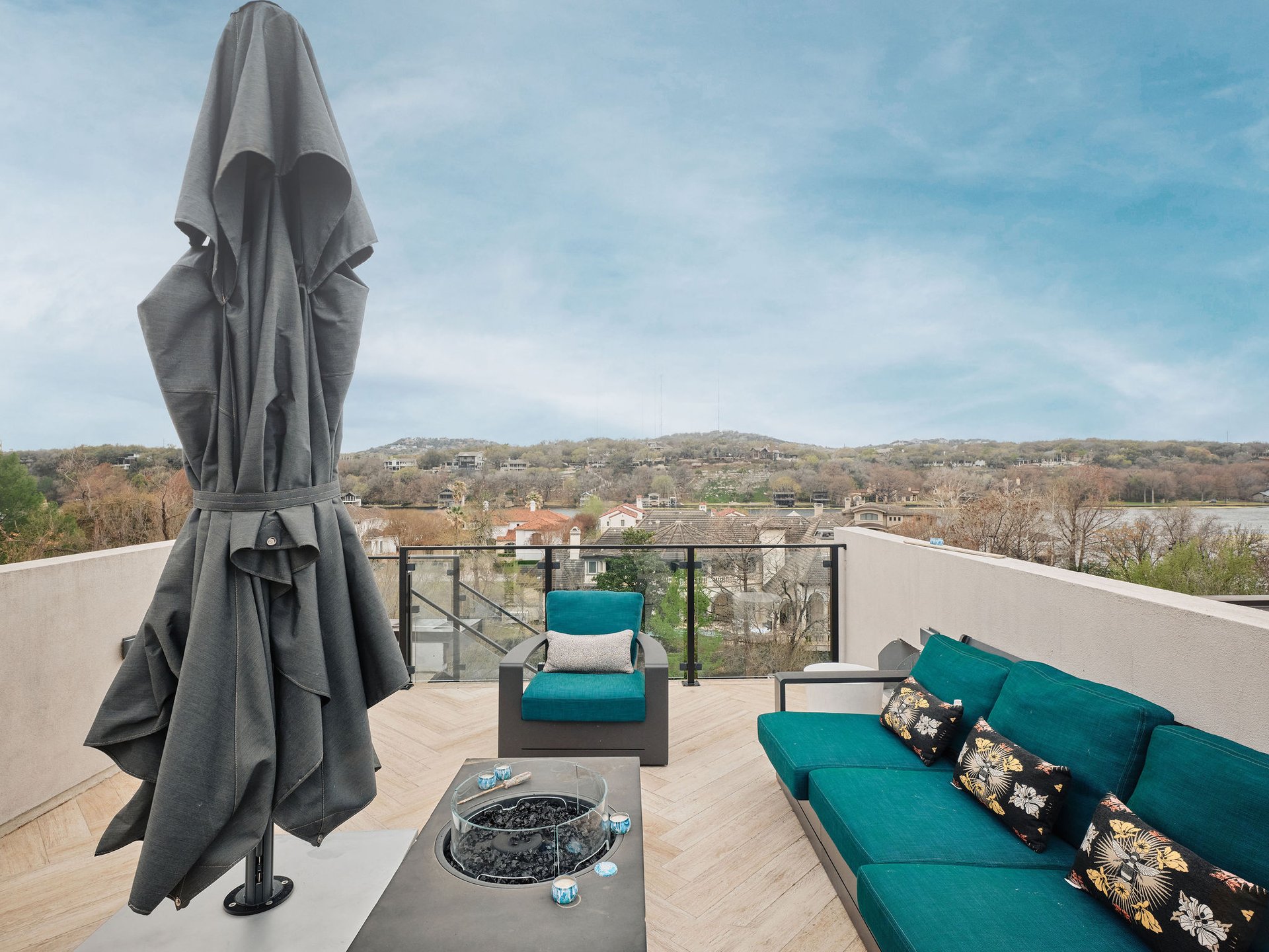4701 Island Cove