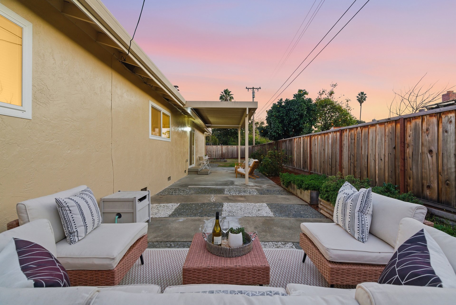 2560 Elliot Court