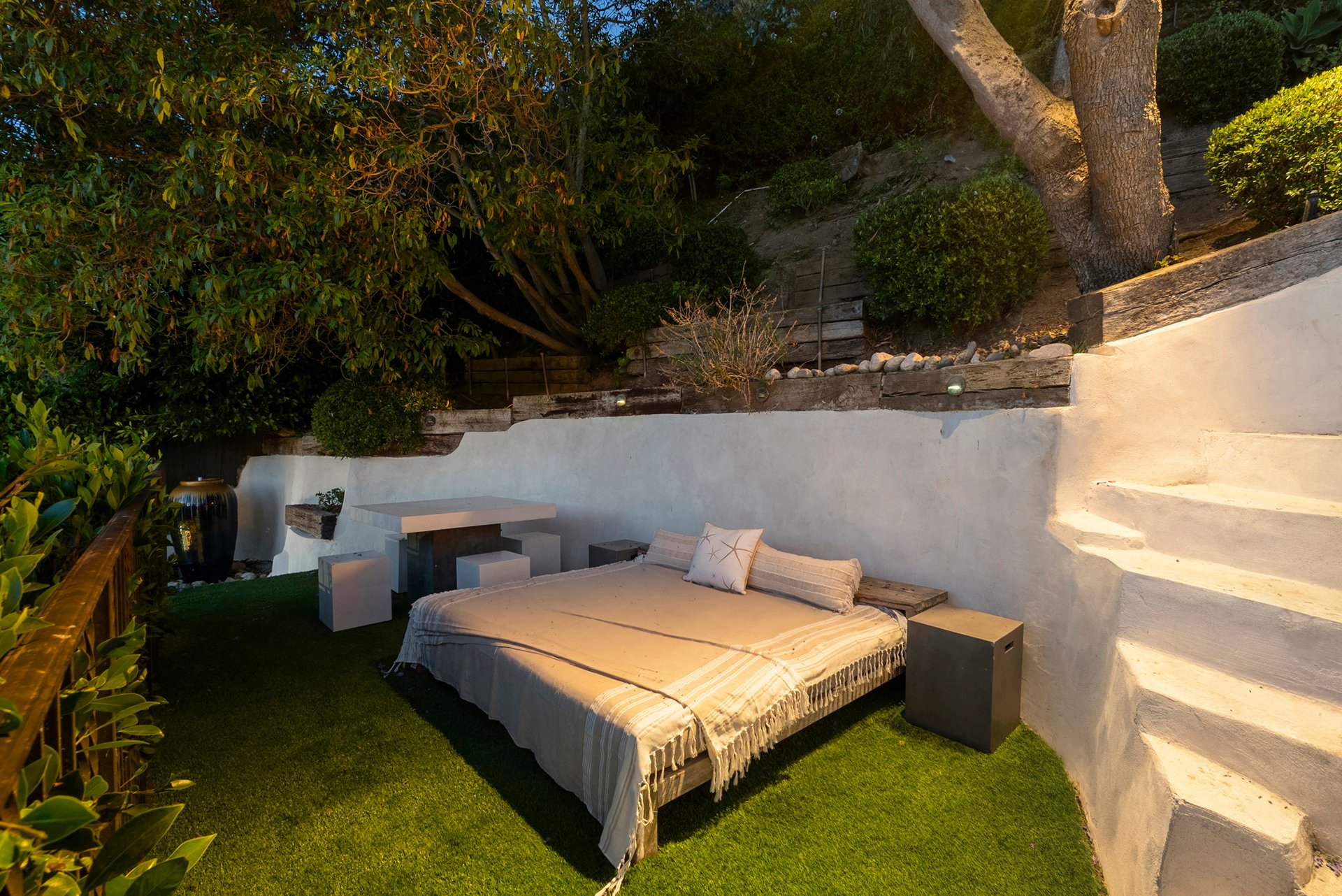 410 Entrada Dr, Santa Monica