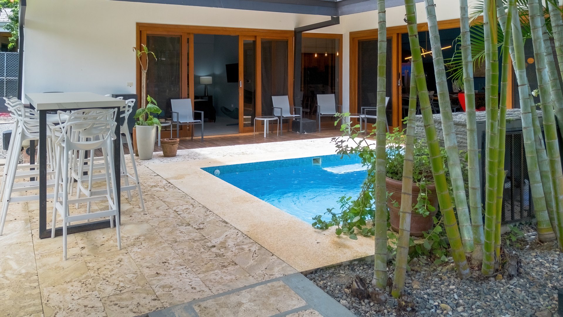 3 Bedroom Stylish Oasis, Close to the Beach and the Uvita River!