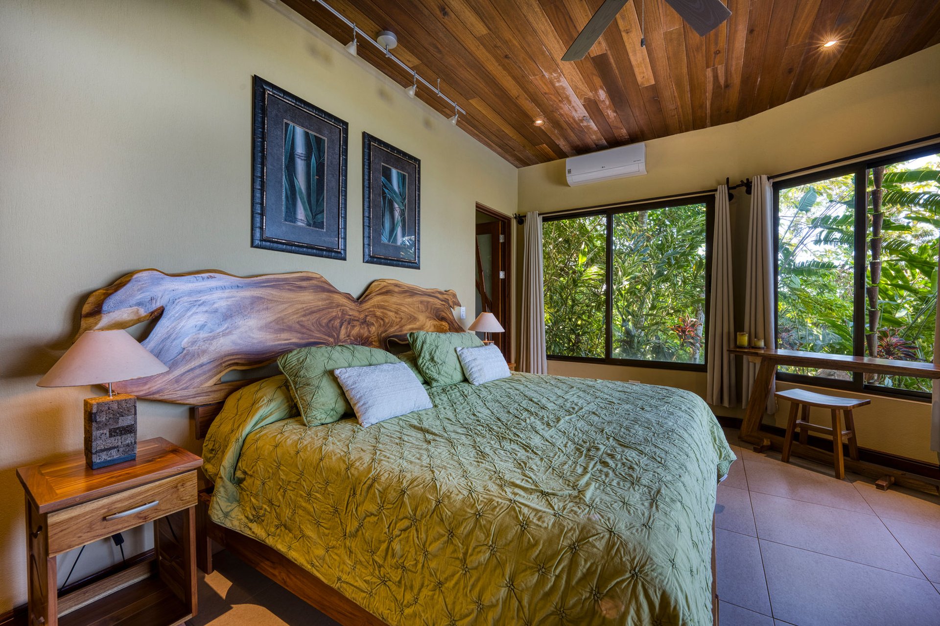 Casa Bambú – LUXURY 5 BEDROOM ESTATE WITH EXCEPTIONAL OCEAN VIEWS