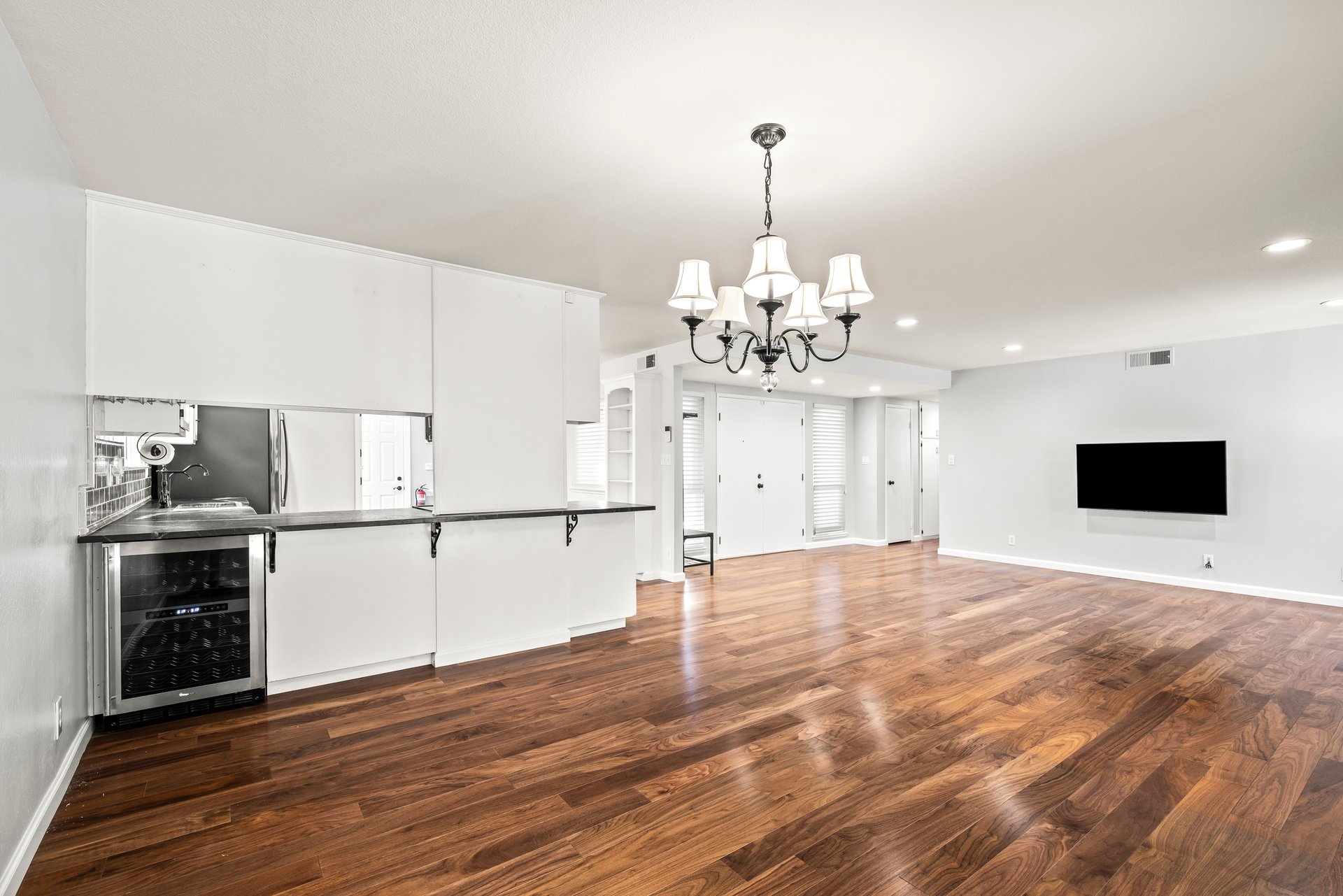 5021 Waterbury Way