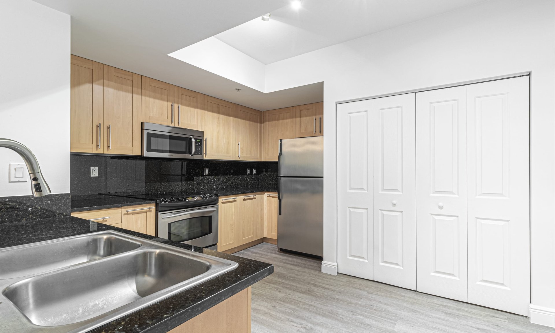 511 SE 5th Ave Unit: 1419
