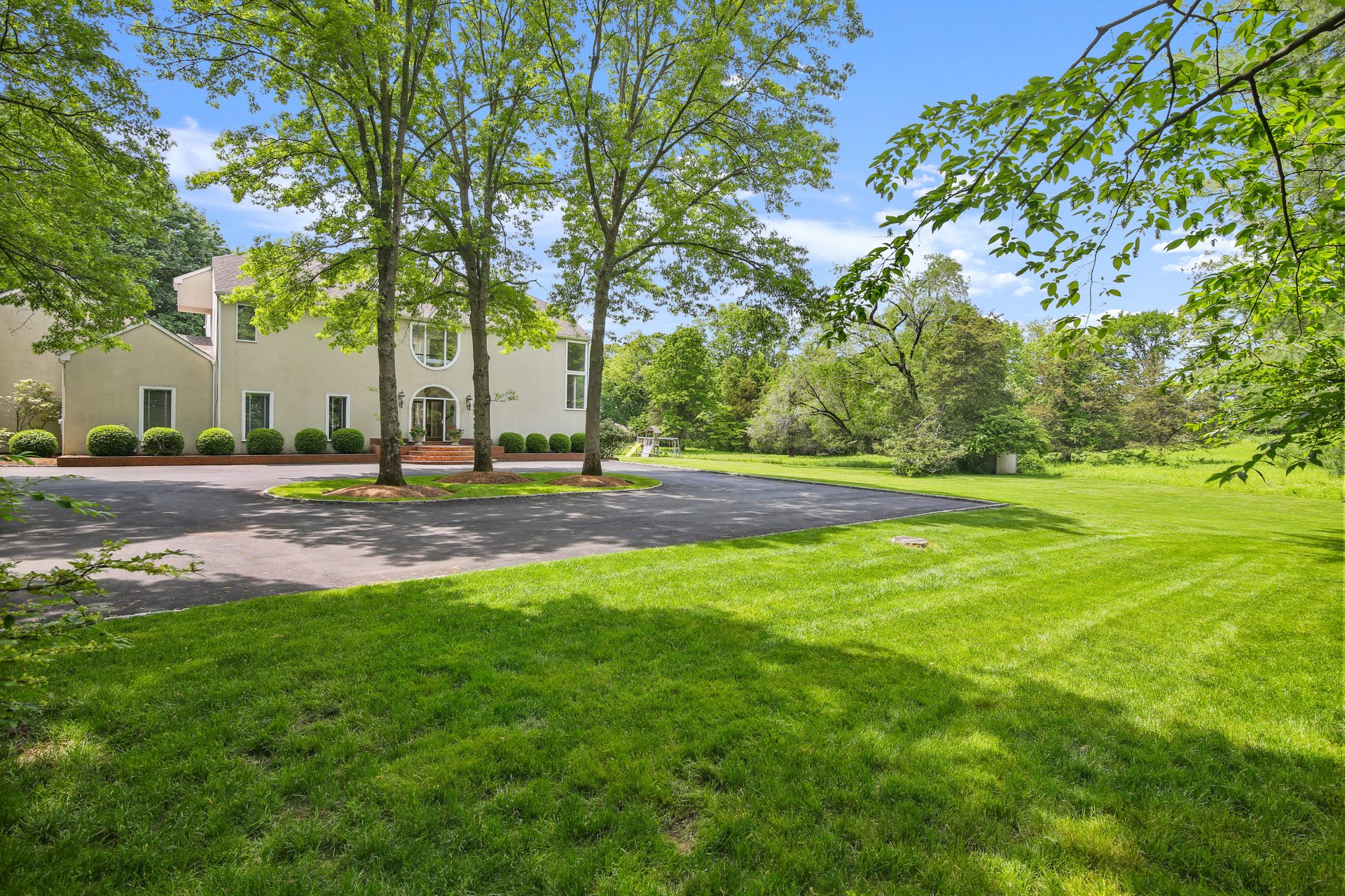 10 Guard Hill Road