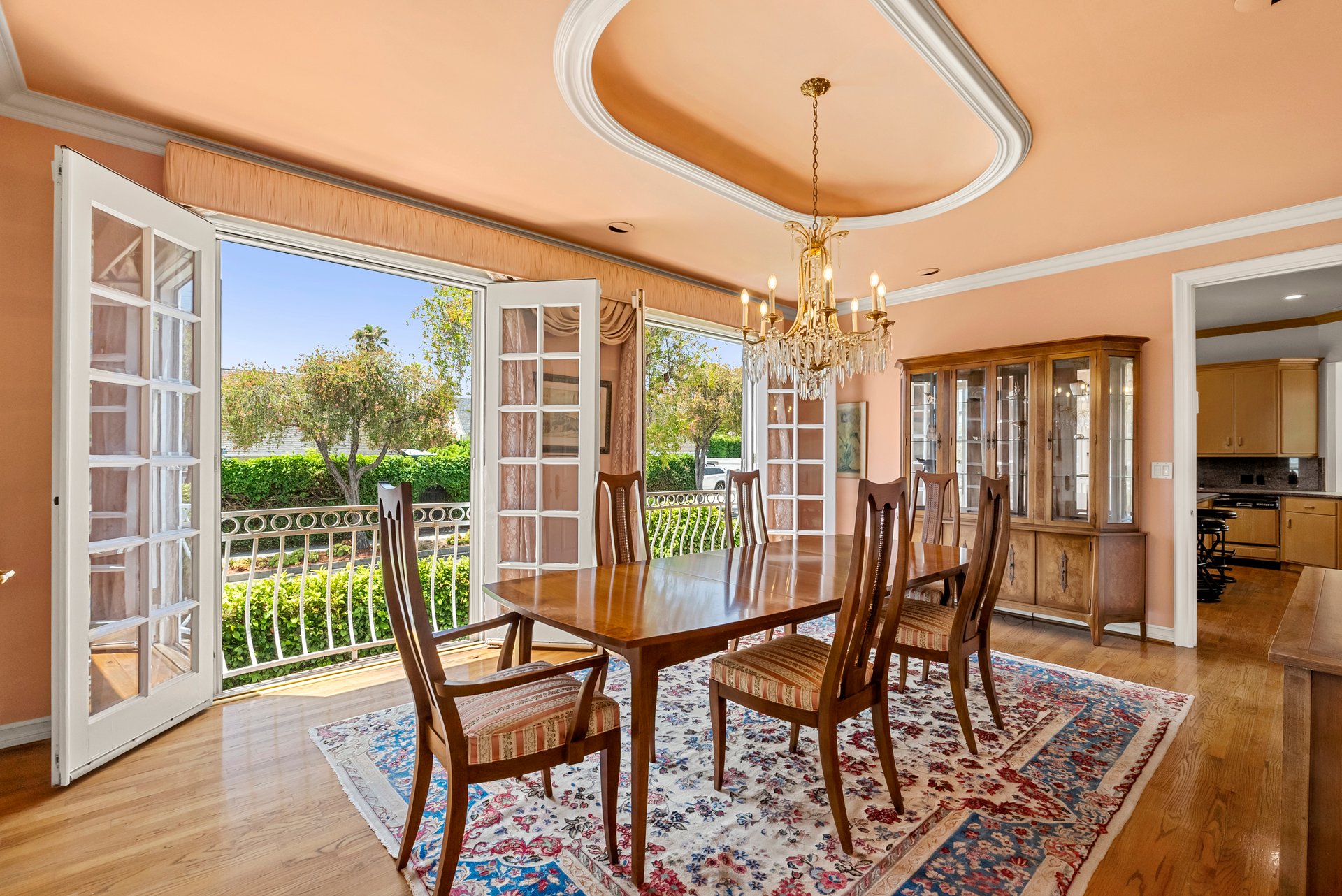 201 N Palm Dr, Beverly Hills 