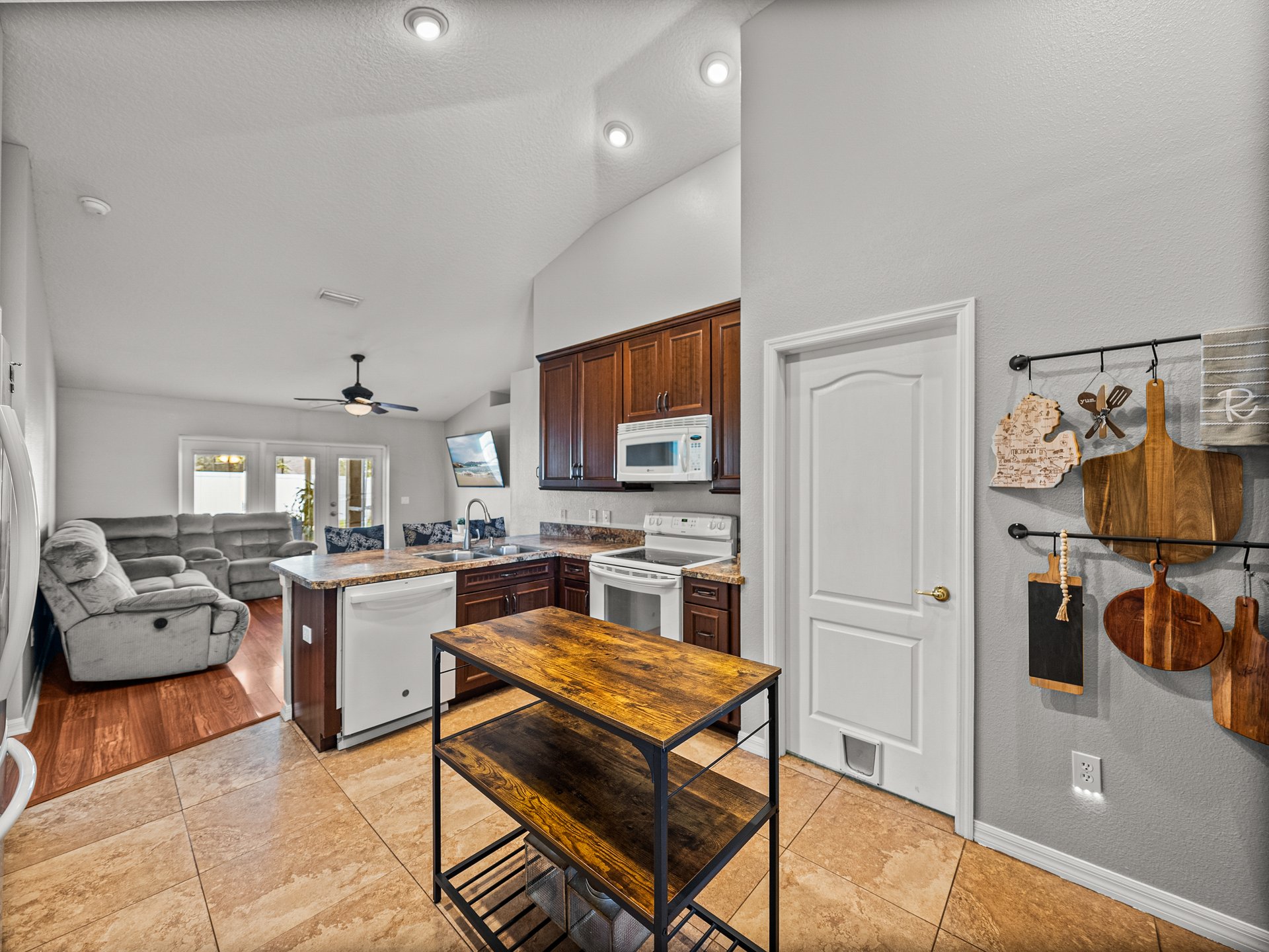30830 BIRDHOUSE DR