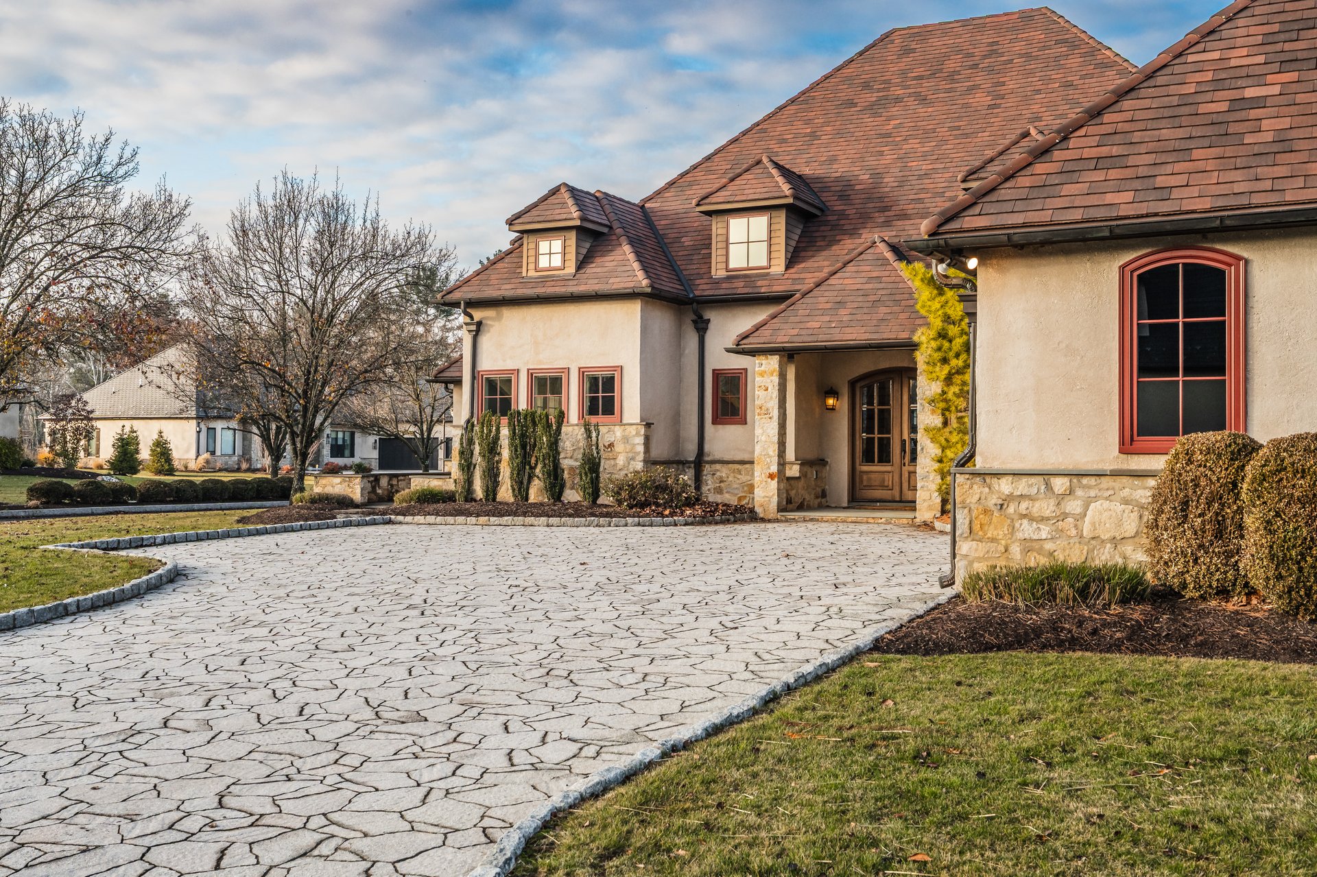 2687 Avenue Du Vlg
