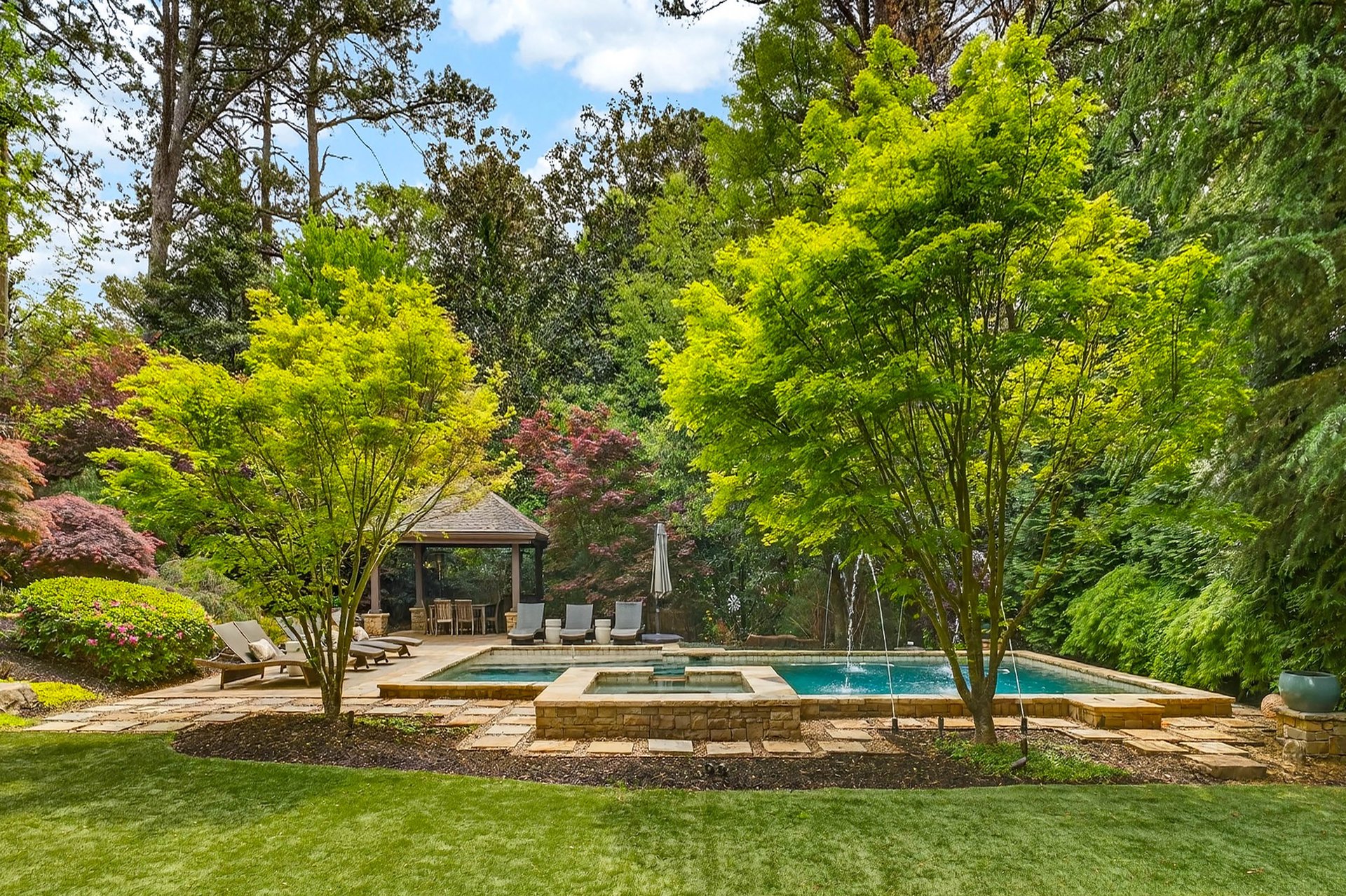 4868 Merlendale Drive