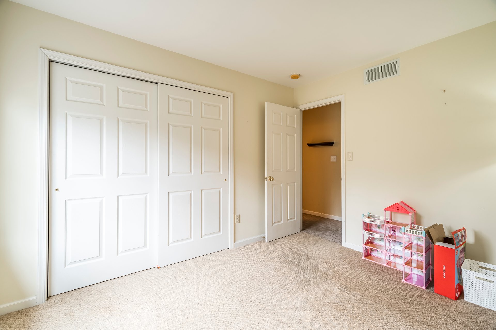 7055 Maple Court