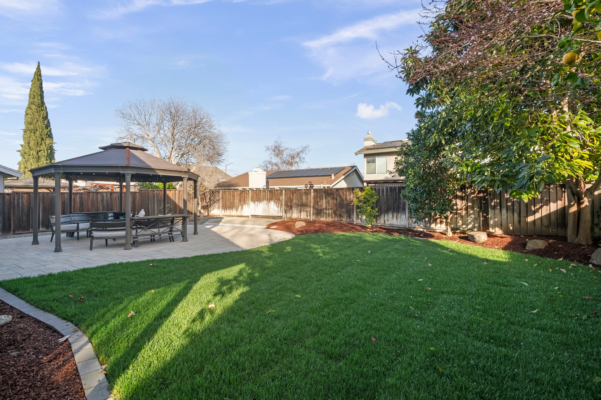 5252 Rio Lobo Drive