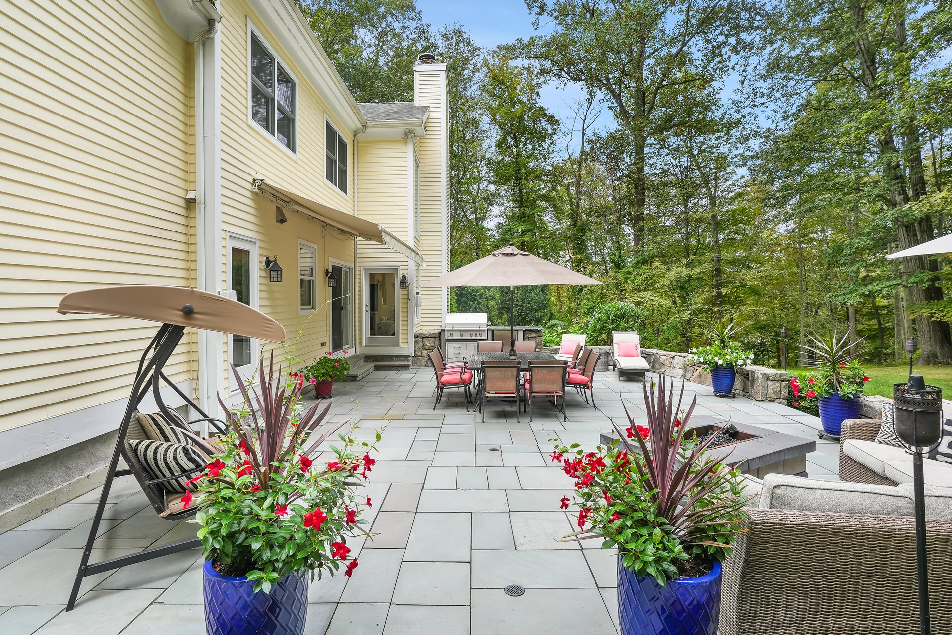19 Ledgewood Lane