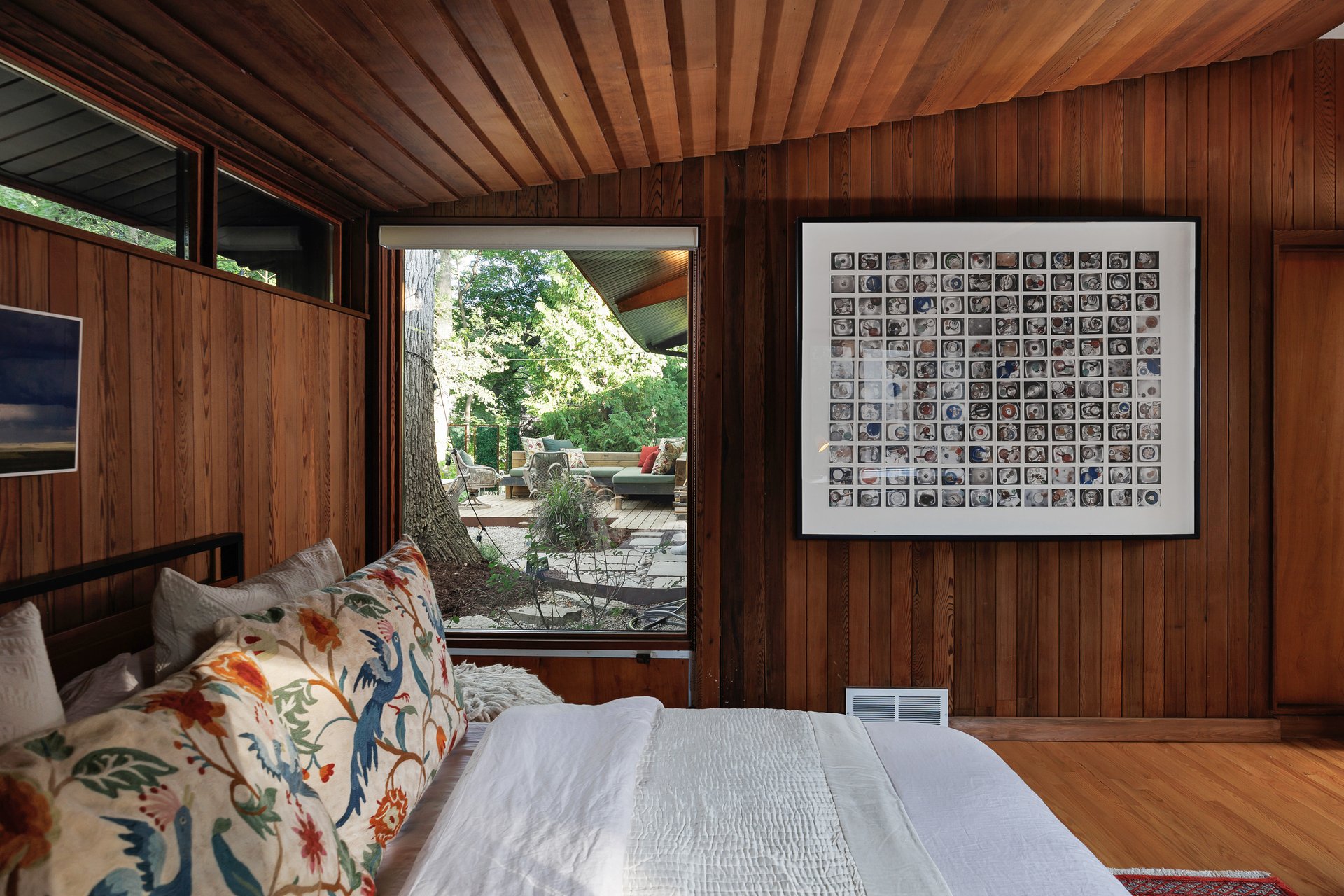 Kingsway Mid-Century Modern