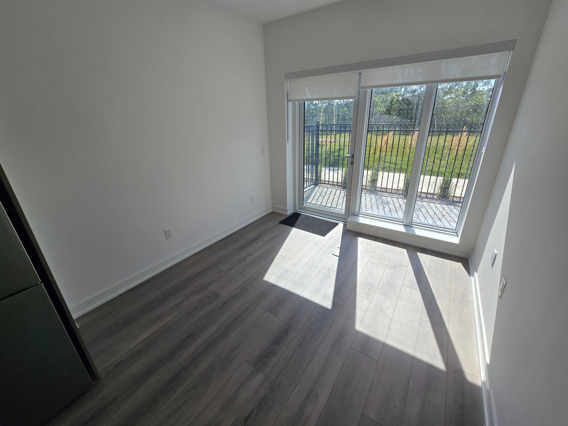 Bright Open-Concept Suite