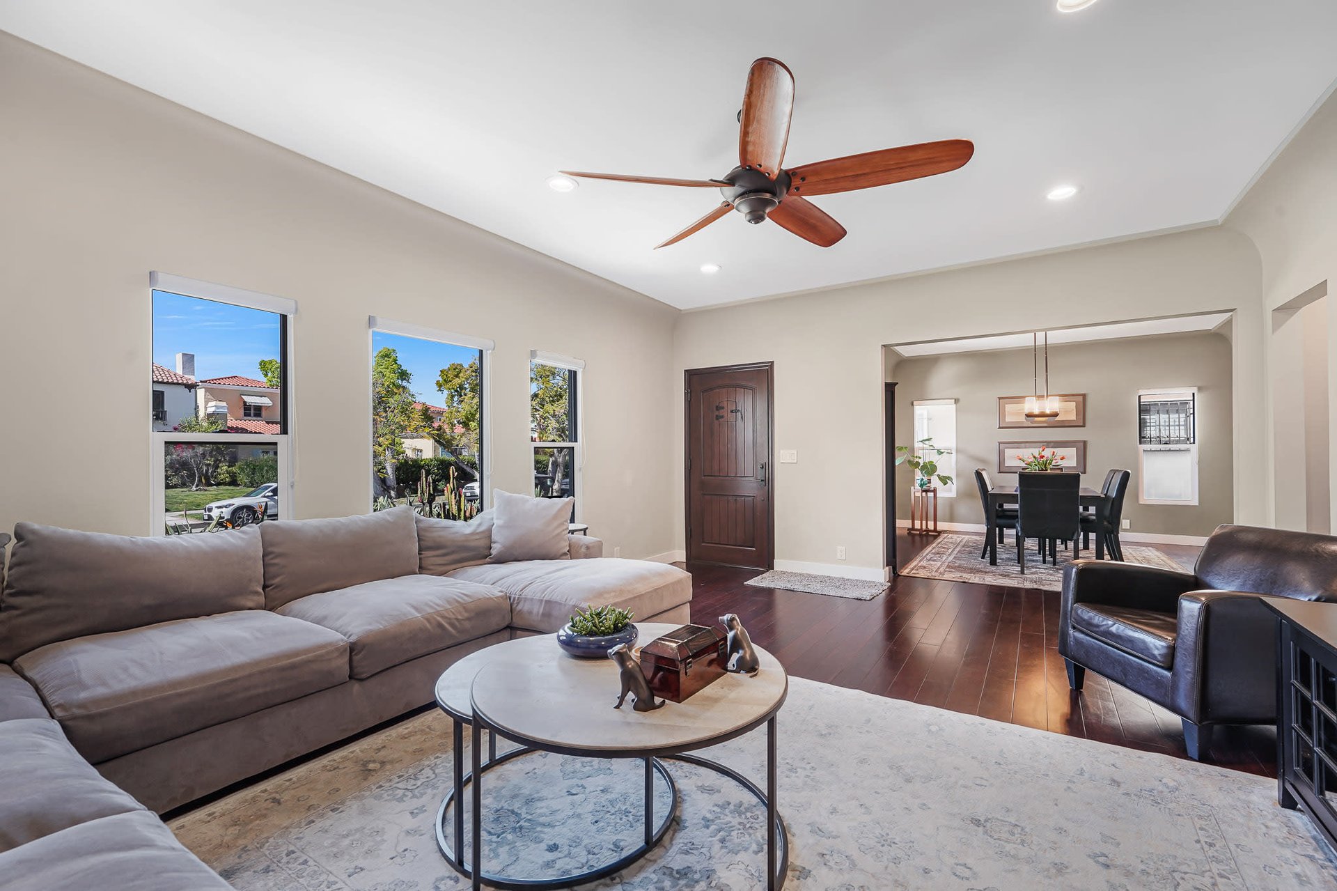 Exquisitely Remodeled Trophy Duplex in Longwood Highlands