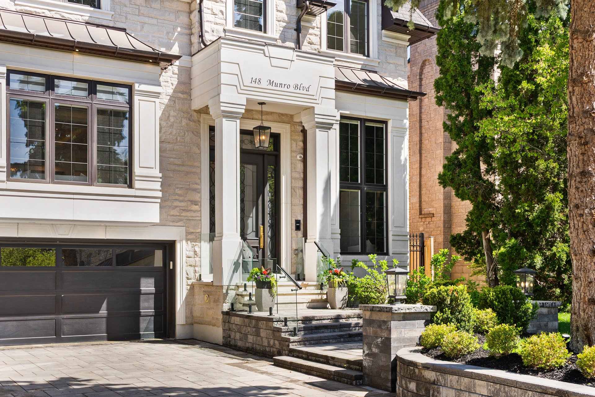 148 Munro Boulevard