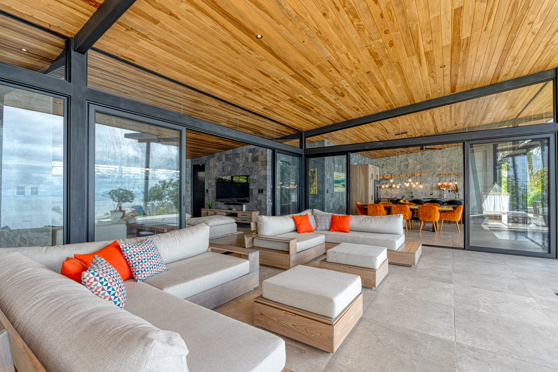 Hermosa Retreat Villa in the Heart of Costa Rica